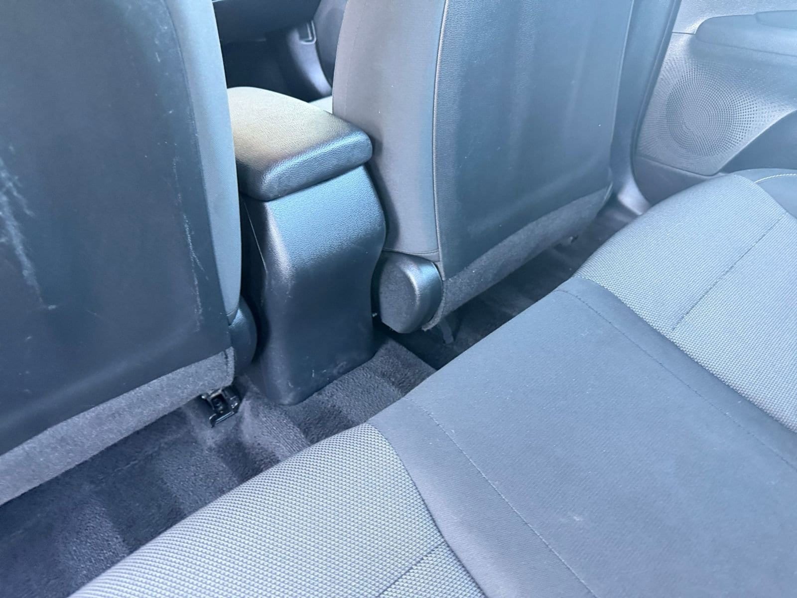 Thumbnail: 2023 Kia Forte - 23