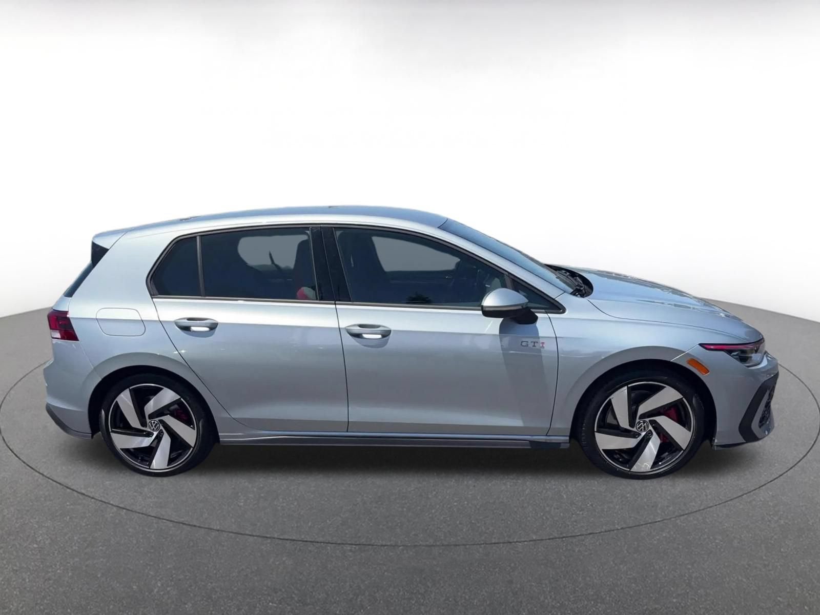 Thumbnail: 2026 Volkswagen Golf - 16