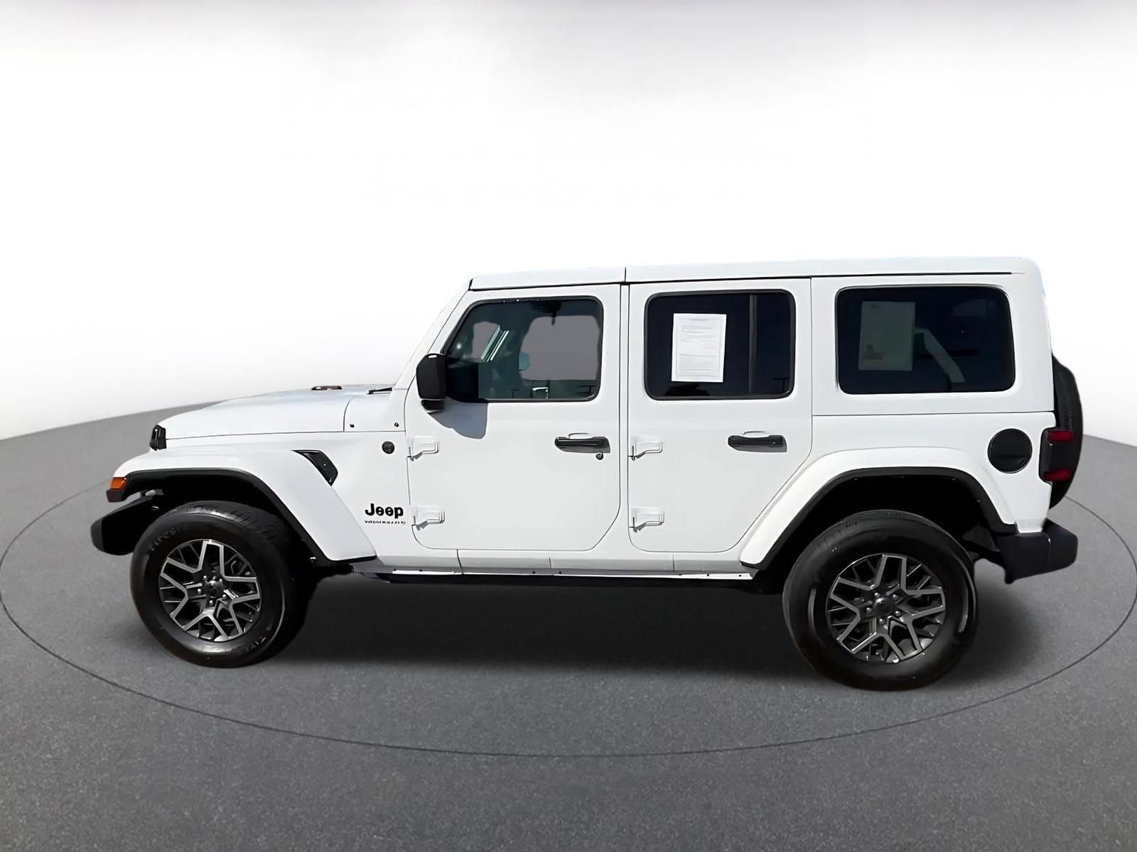 Thumbnail: 2025 Jeep Wrangler - 9