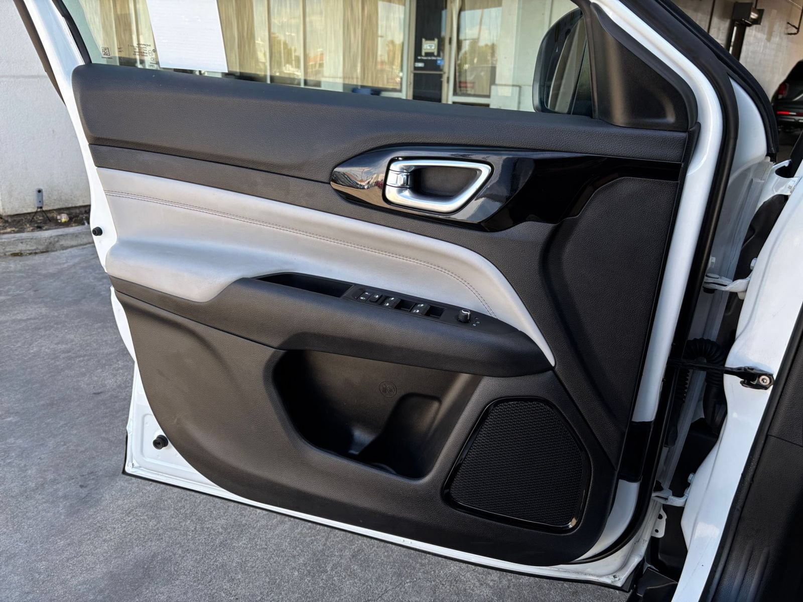 Thumbnail: 2025 Jeep Compass - 15