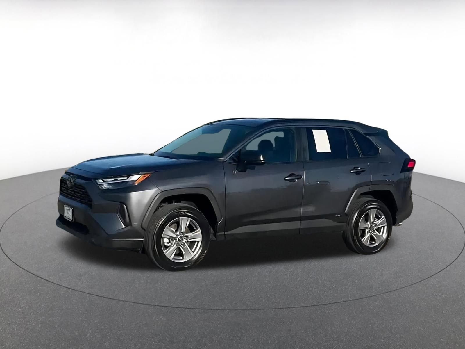 Thumbnail: 2025 Toyota RAV4 - 8
