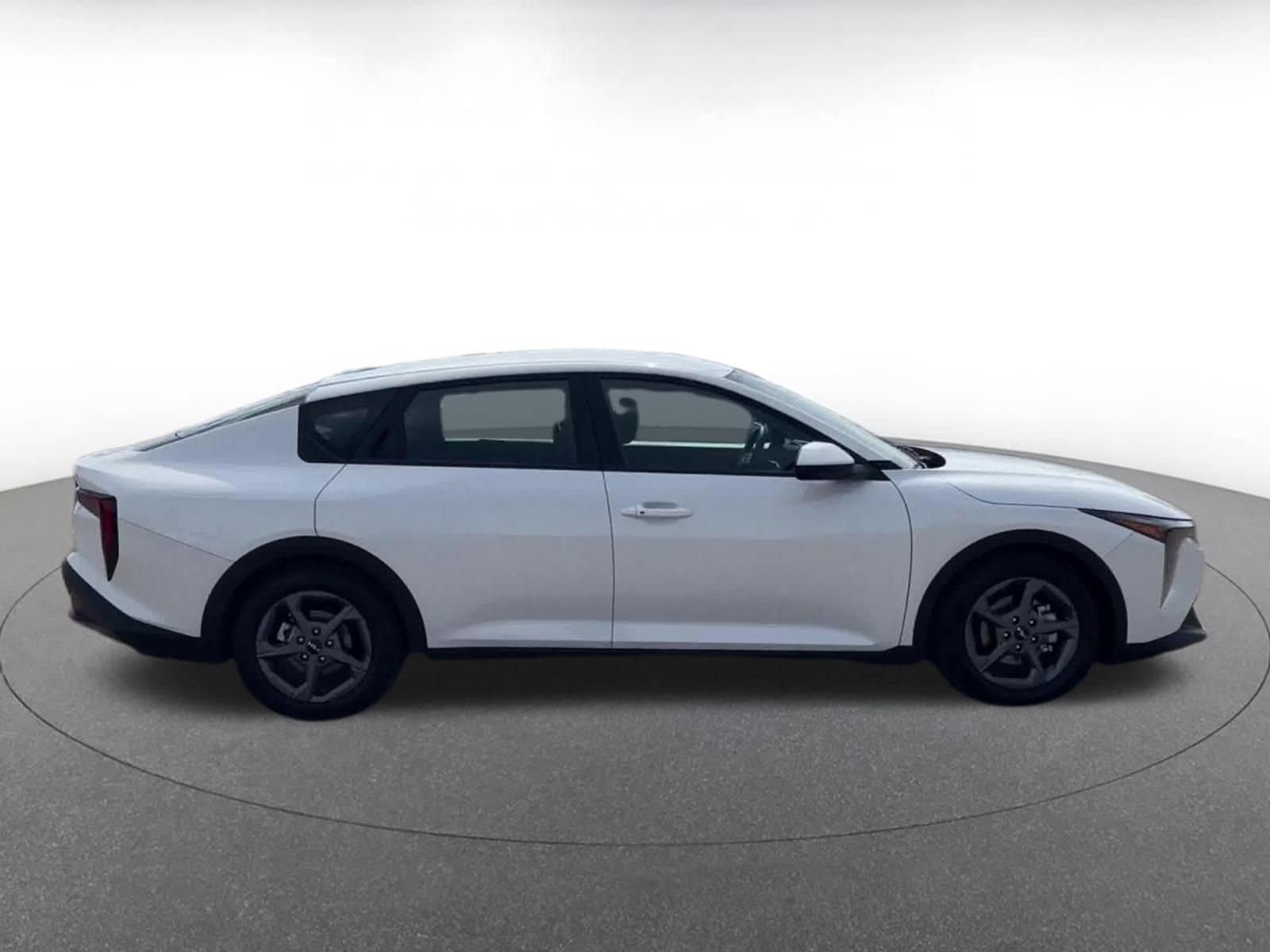 Thumbnail: 2025 Kia K4 - 16