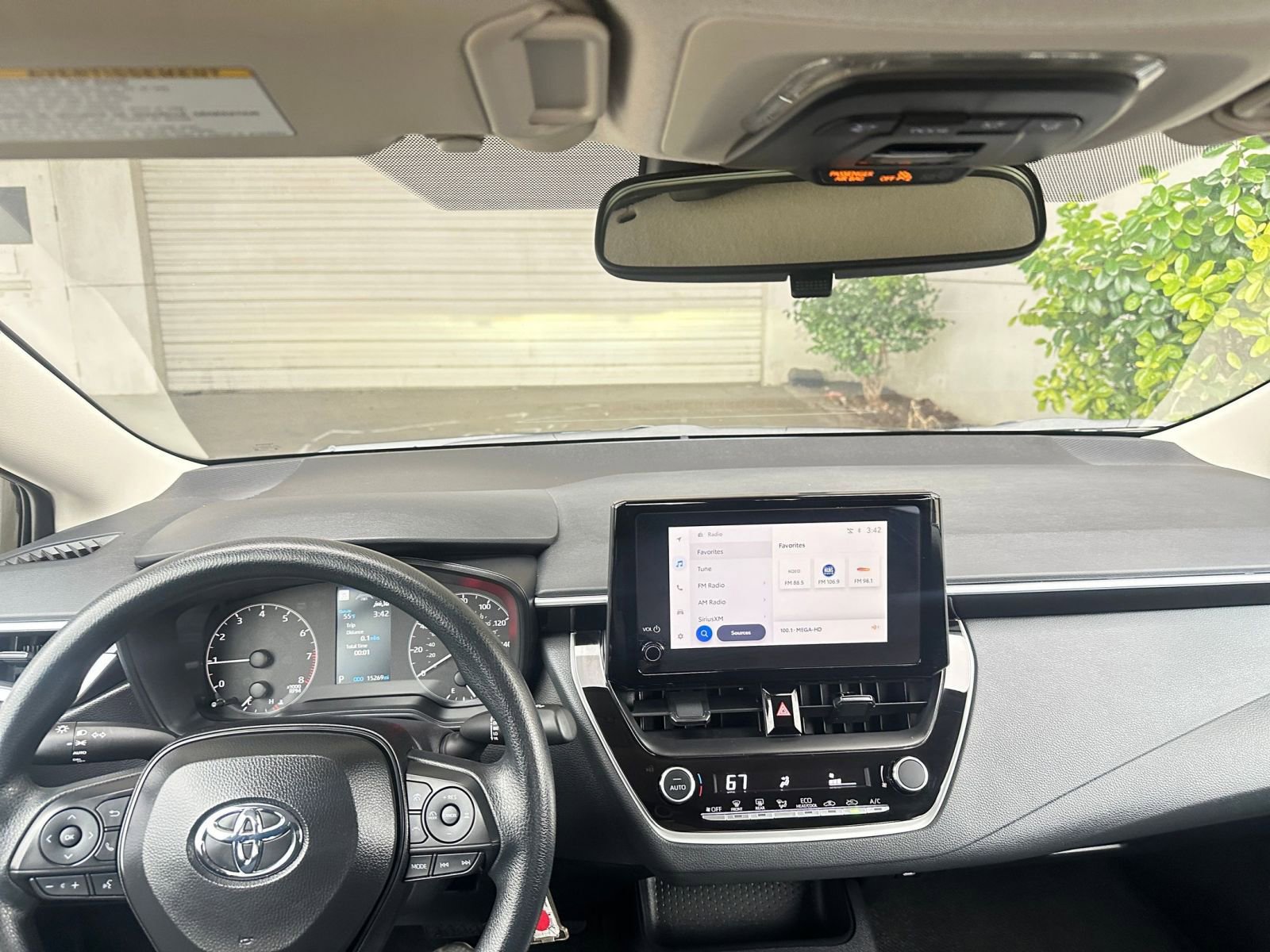 Thumbnail: 2025 Toyota Corolla - 33