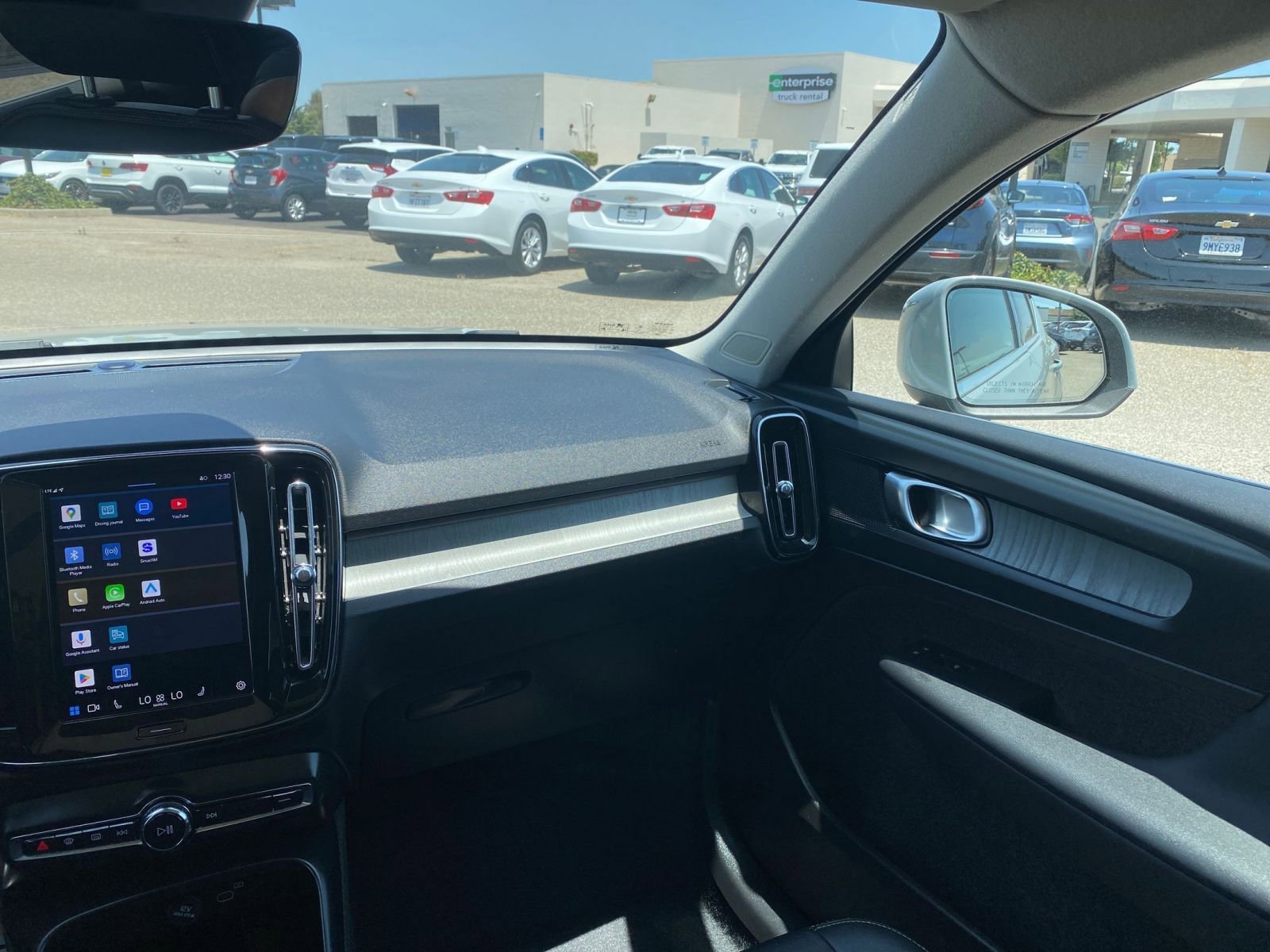 Thumbnail: 2024 Volvo XC40 - 35