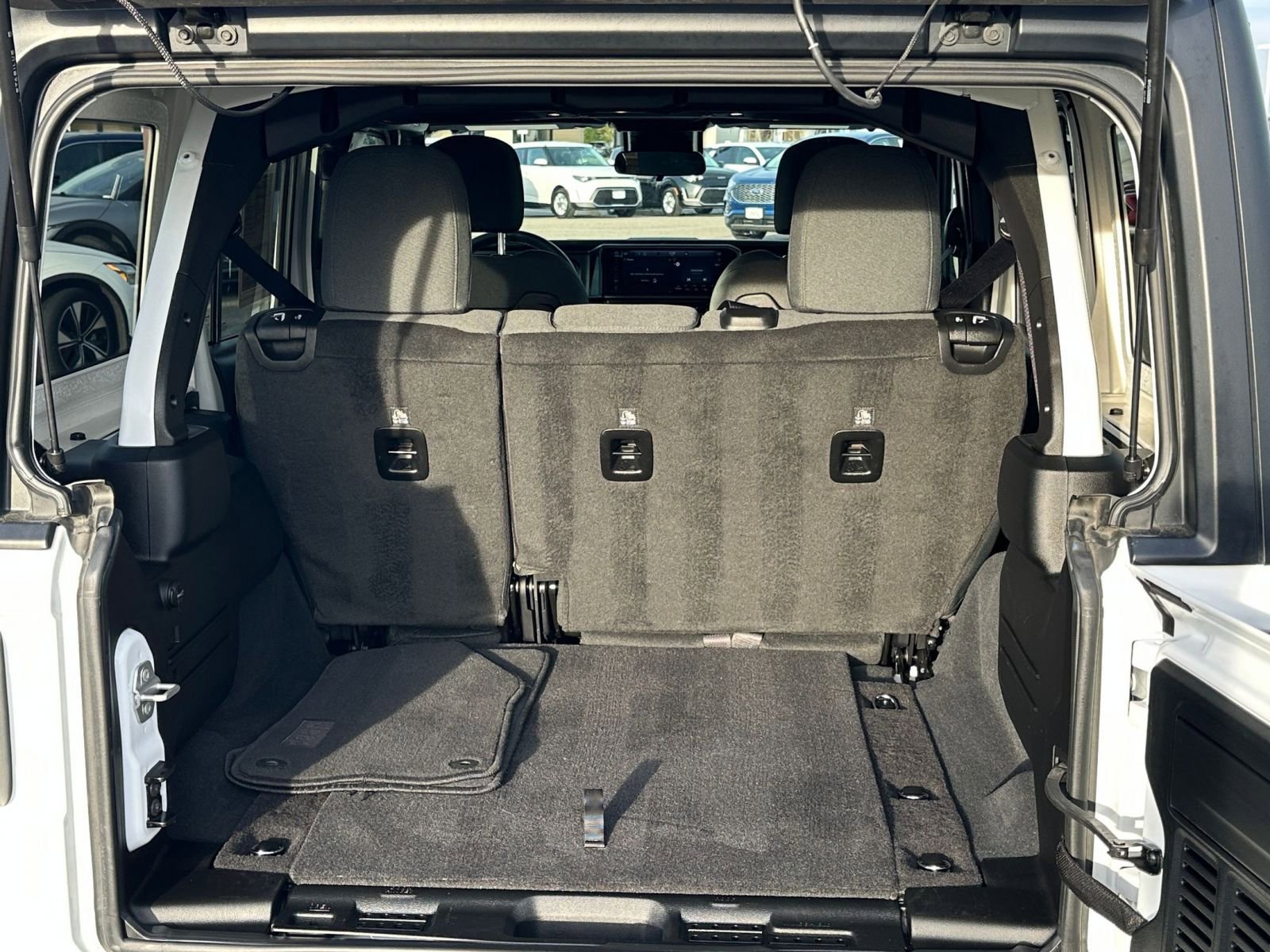 Thumbnail: 2025 Jeep Wrangler - 30