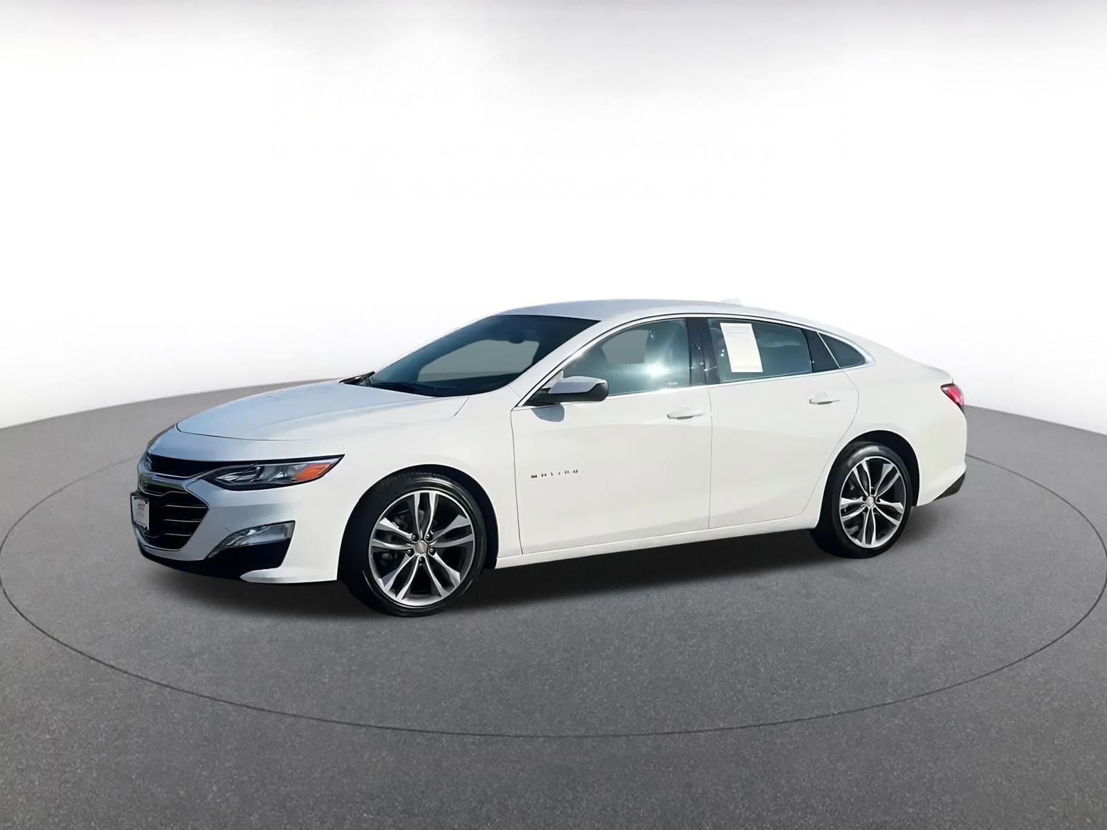 Thumbnail: 2024 Chevrolet Malibu - 8