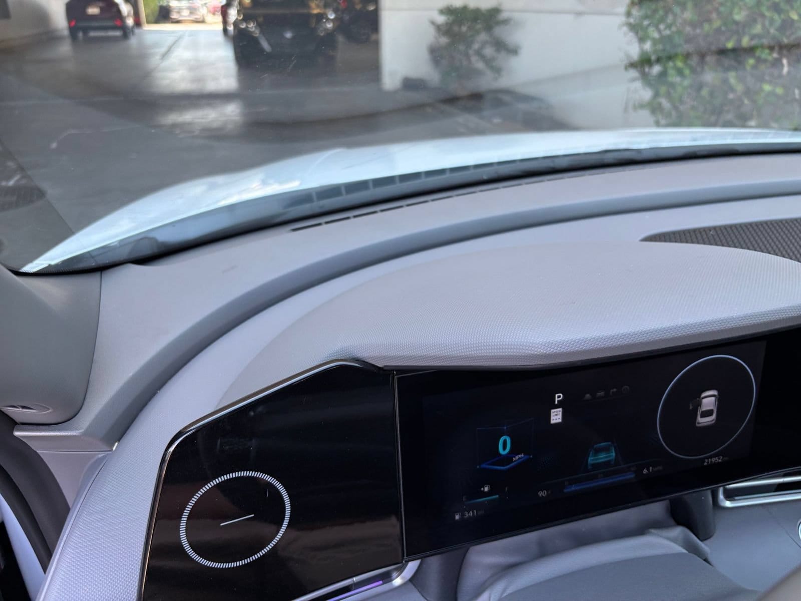 Thumbnail: 2025 Hyundai Elantra - 31