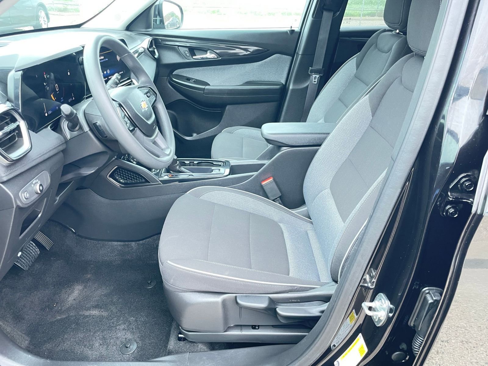 Thumbnail: 2025 Chevrolet TrailBlazer - 27