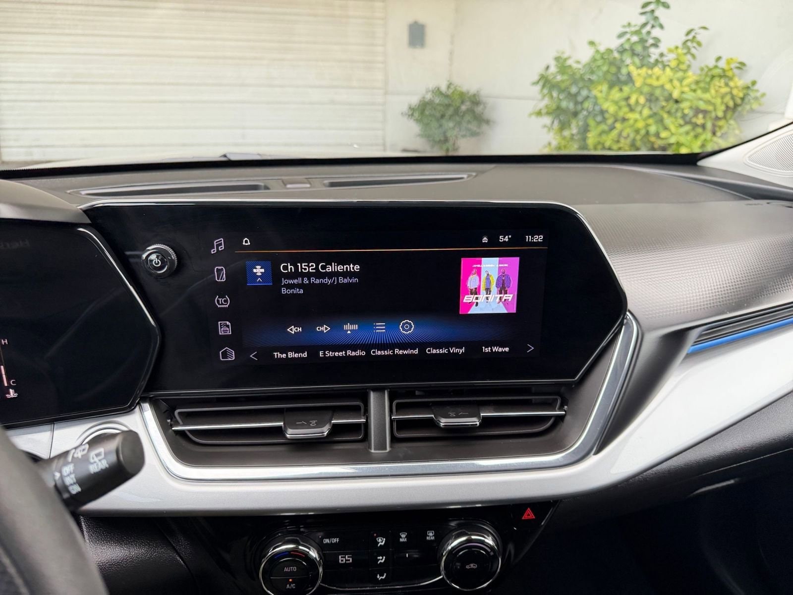 Thumbnail: 2025 Chevrolet Trax - 20