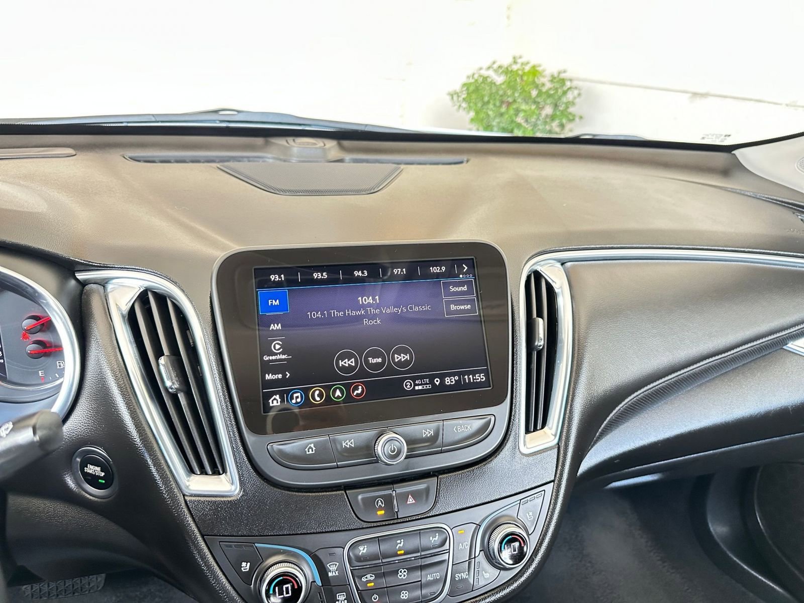 Thumbnail: 2024 Chevrolet Malibu - 21