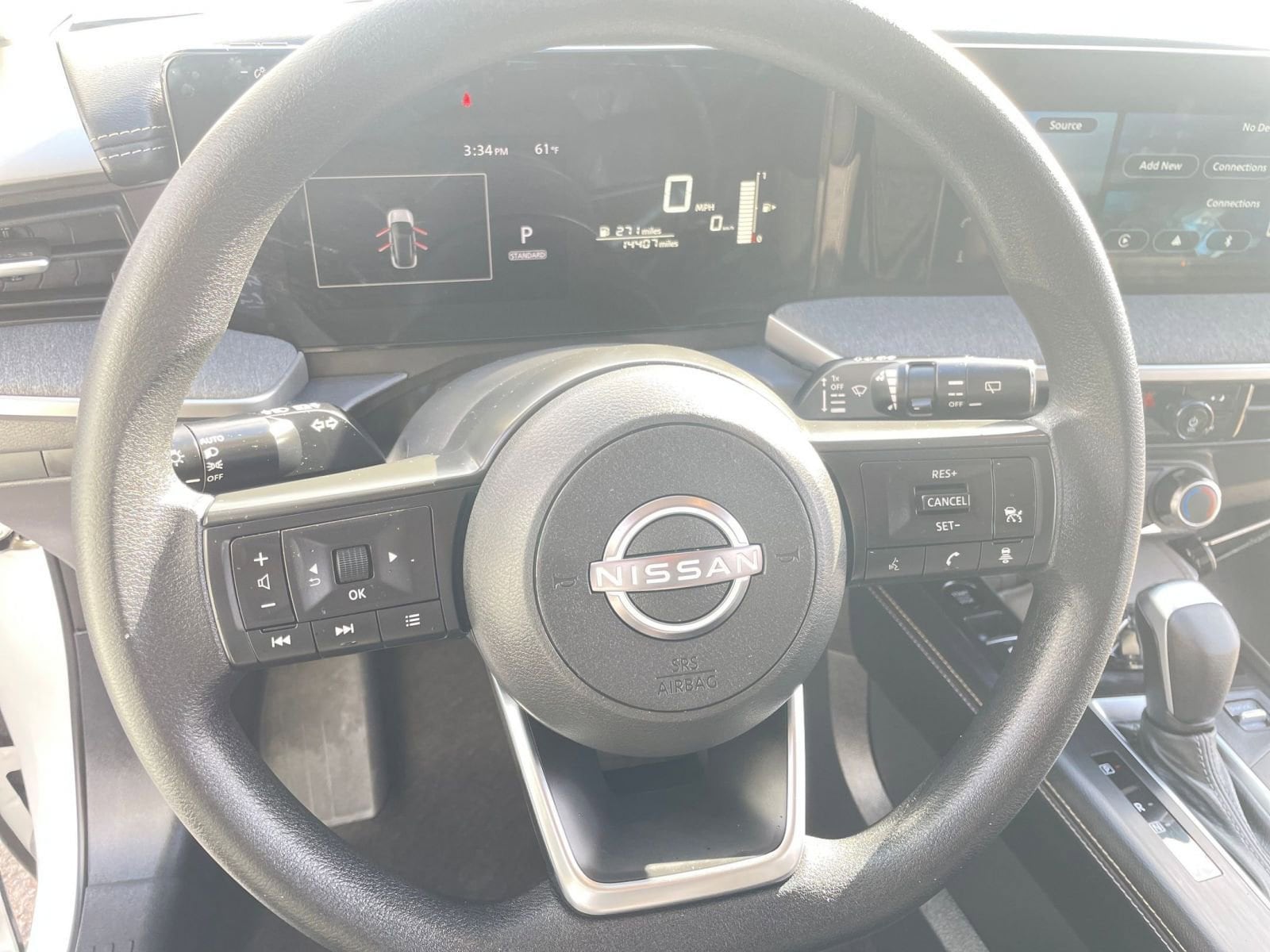 Thumbnail: 2025 Nissan Kicks - 25