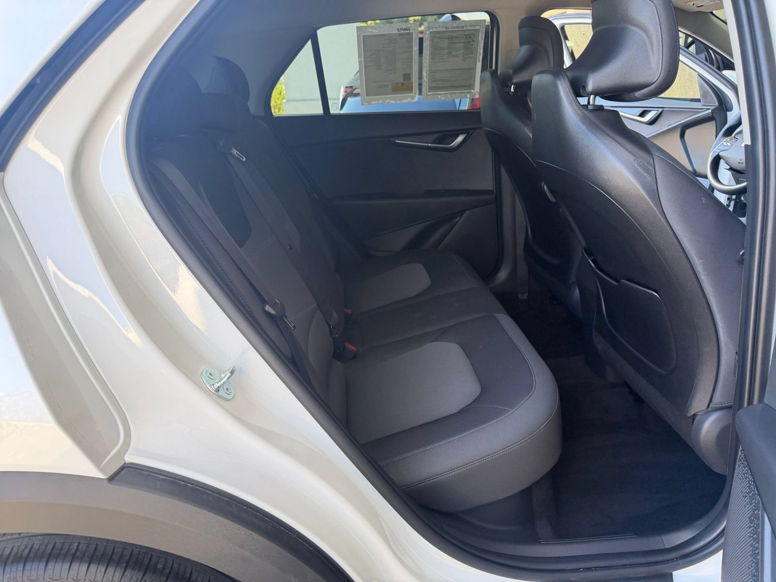 Thumbnail: 2026 Kia Niro - 25
