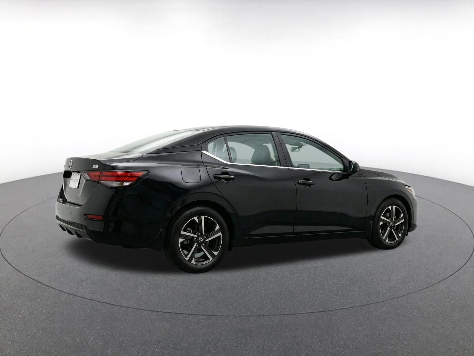 Thumbnail: 2025 Nissan Sentra - 8