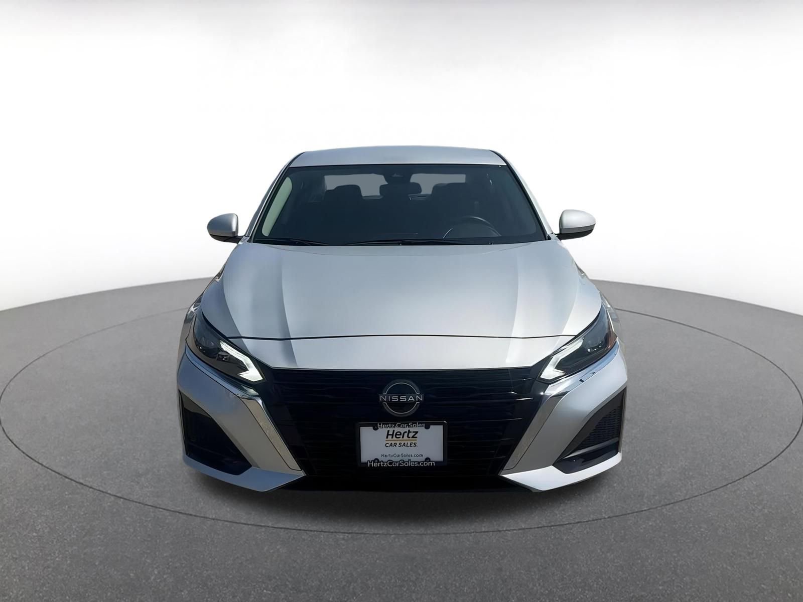 Thumbnail: 2023 Nissan Altima - 5