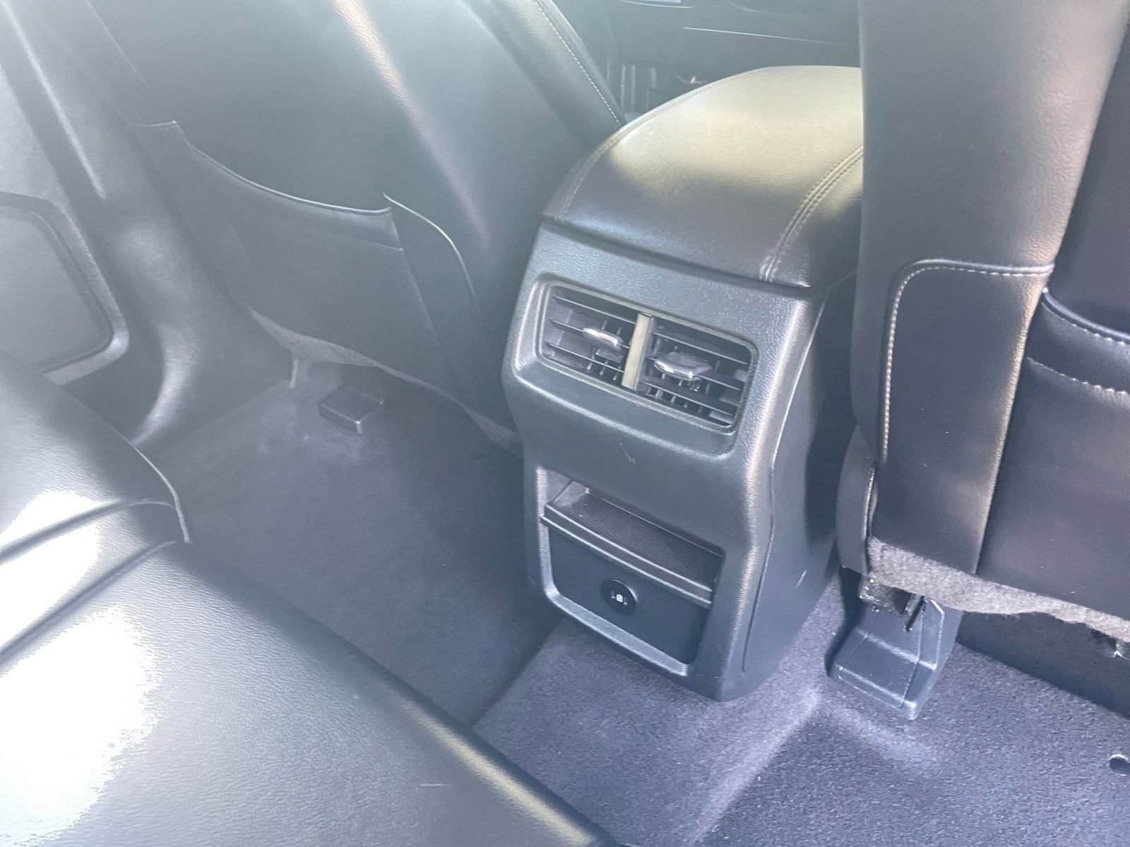 Thumbnail: 2024 Ford Edge - 24