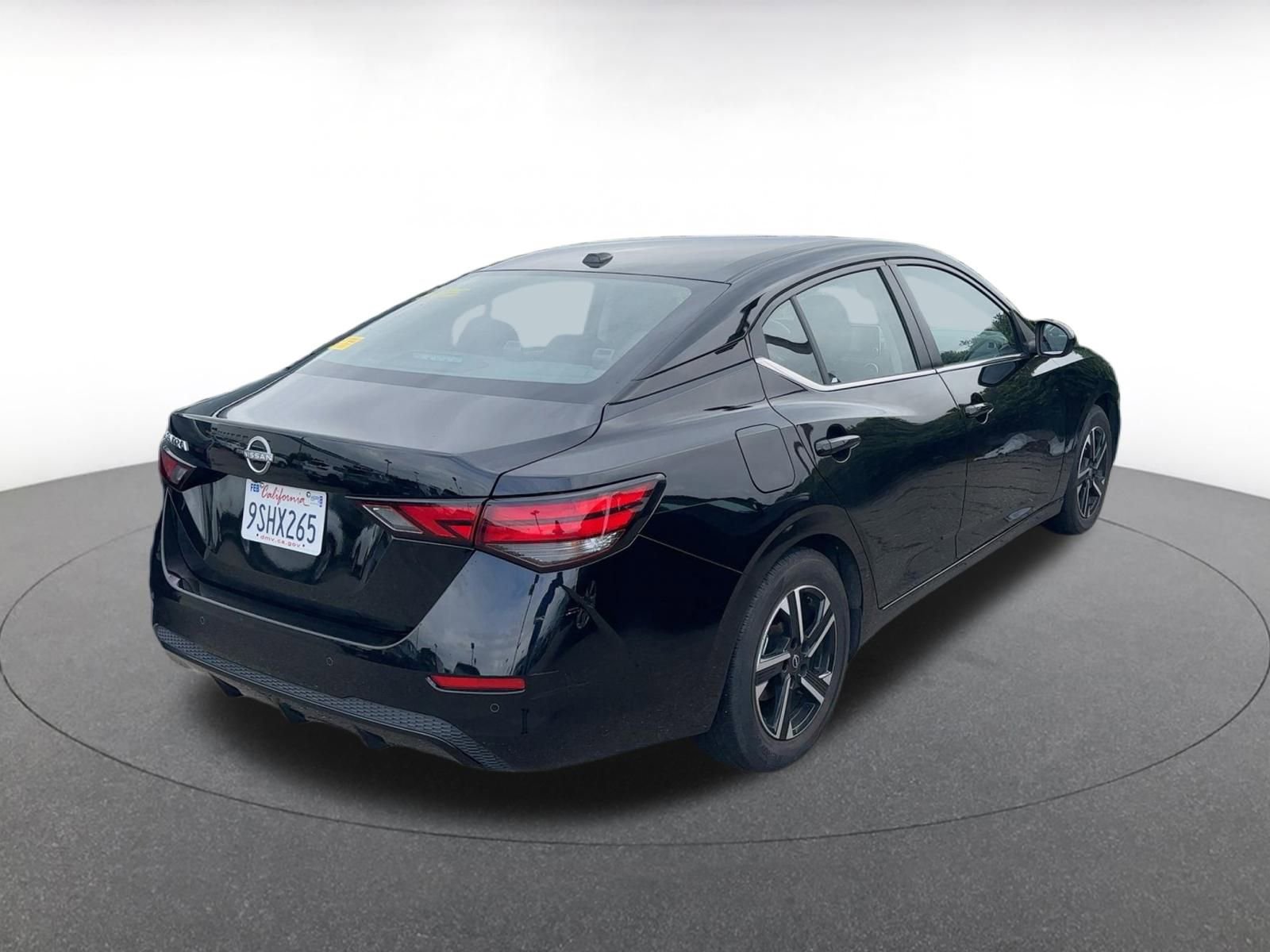 Thumbnail: 2025 Nissan Sentra - 5