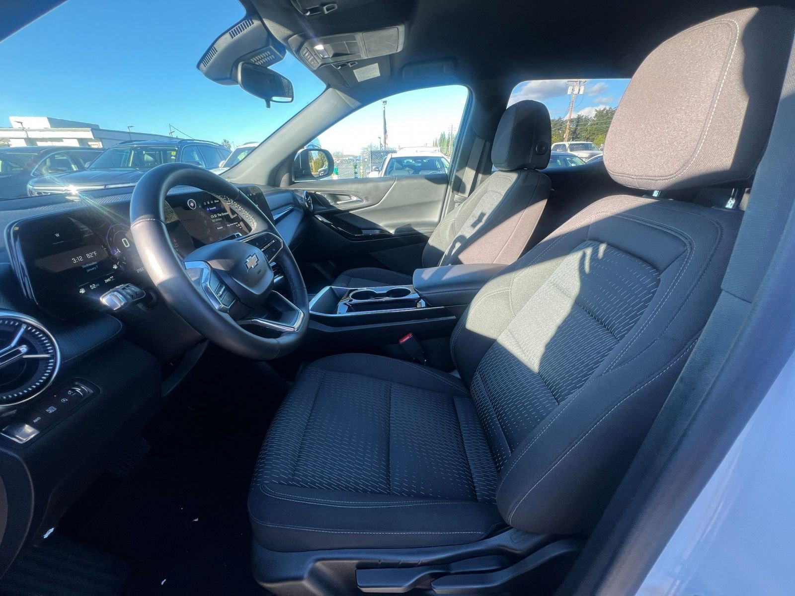 Thumbnail: 2025 Chevrolet Equinox - 27