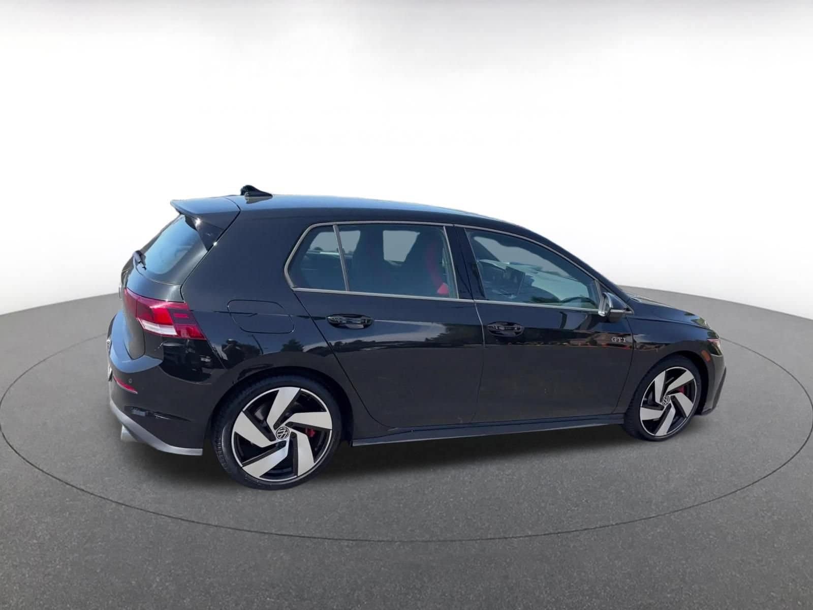 Thumbnail: 2026 Volkswagen Golf - 15