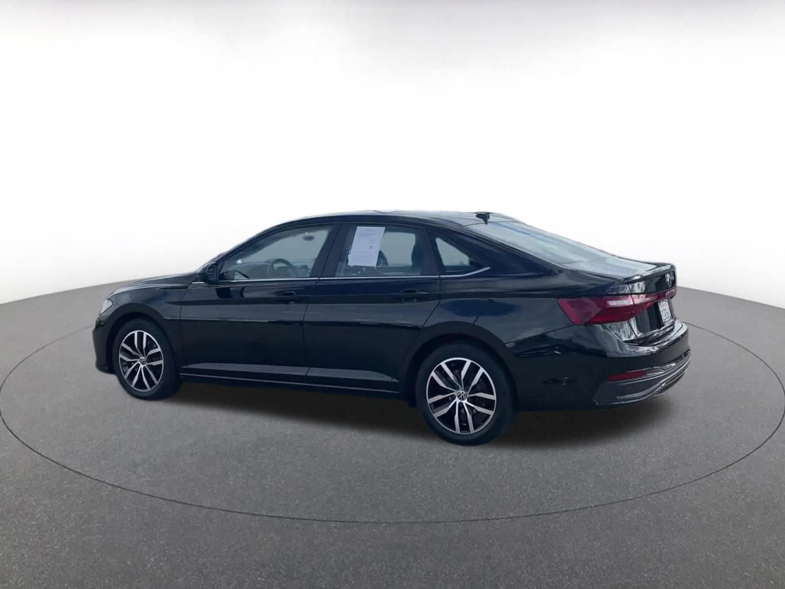 Thumbnail: 2025 Volkswagen Jetta - 10