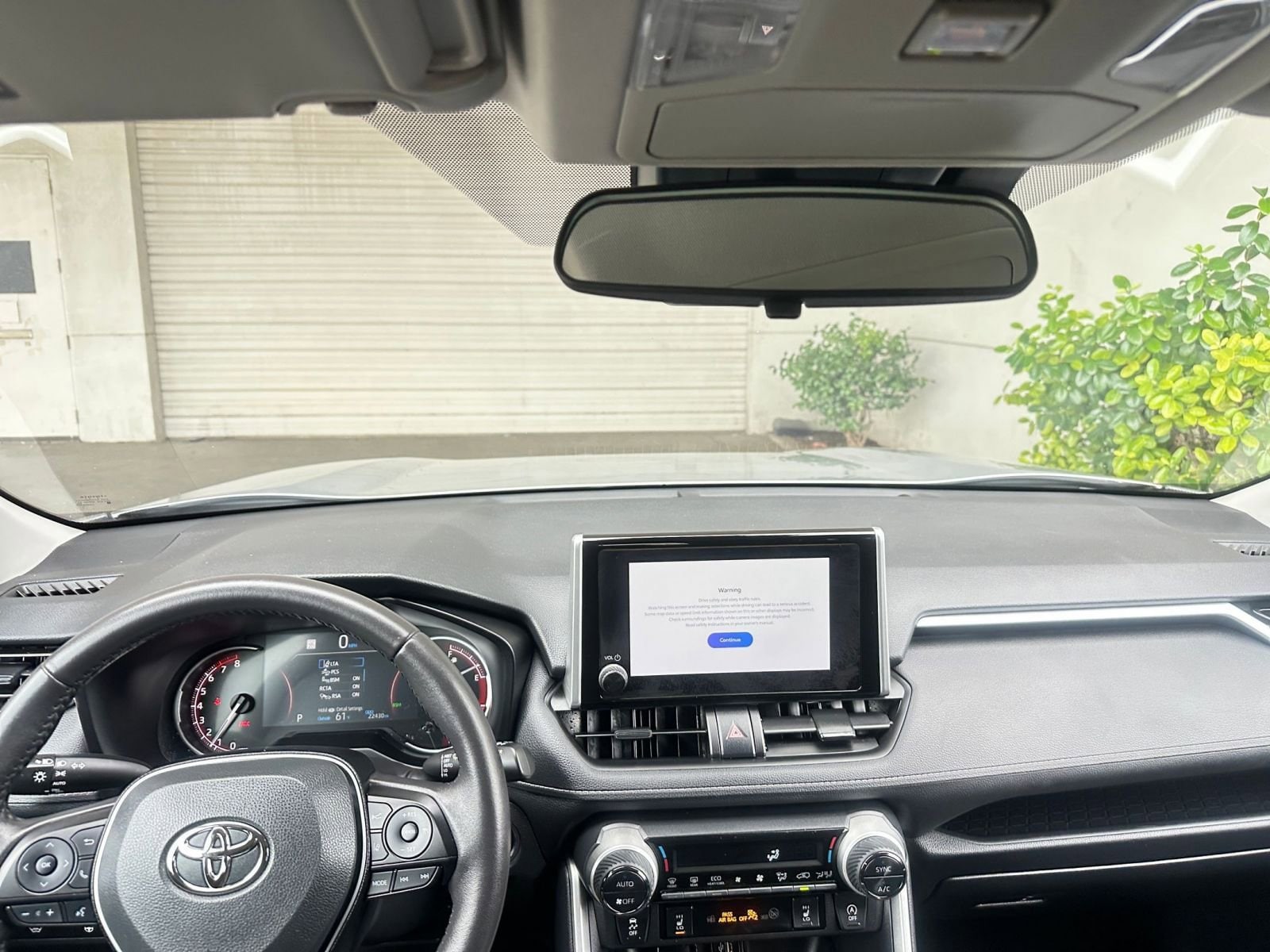 Thumbnail: 2025 Toyota RAV4 - 33