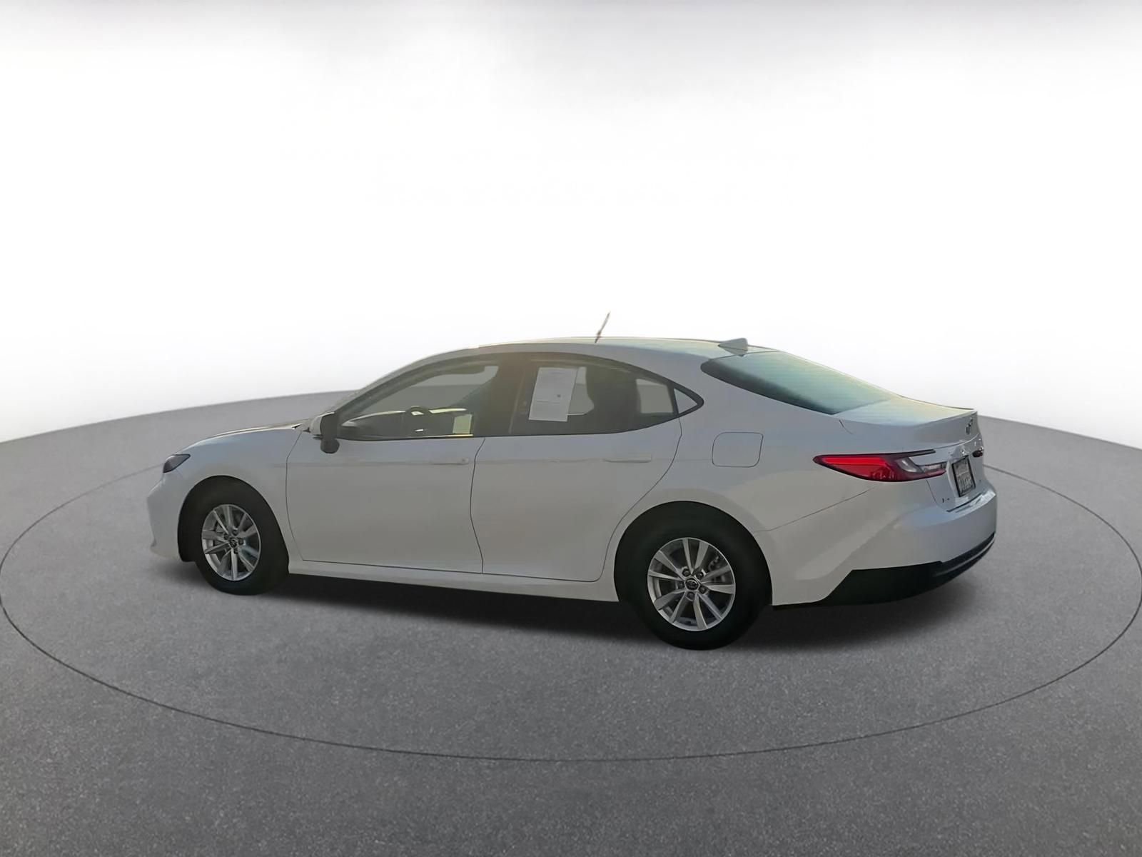 Thumbnail: 2025 Toyota Camry - 10