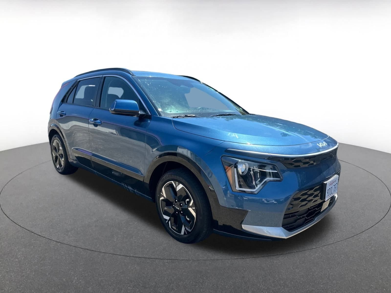 Thumbnail: 2023 Kia Niro - 1