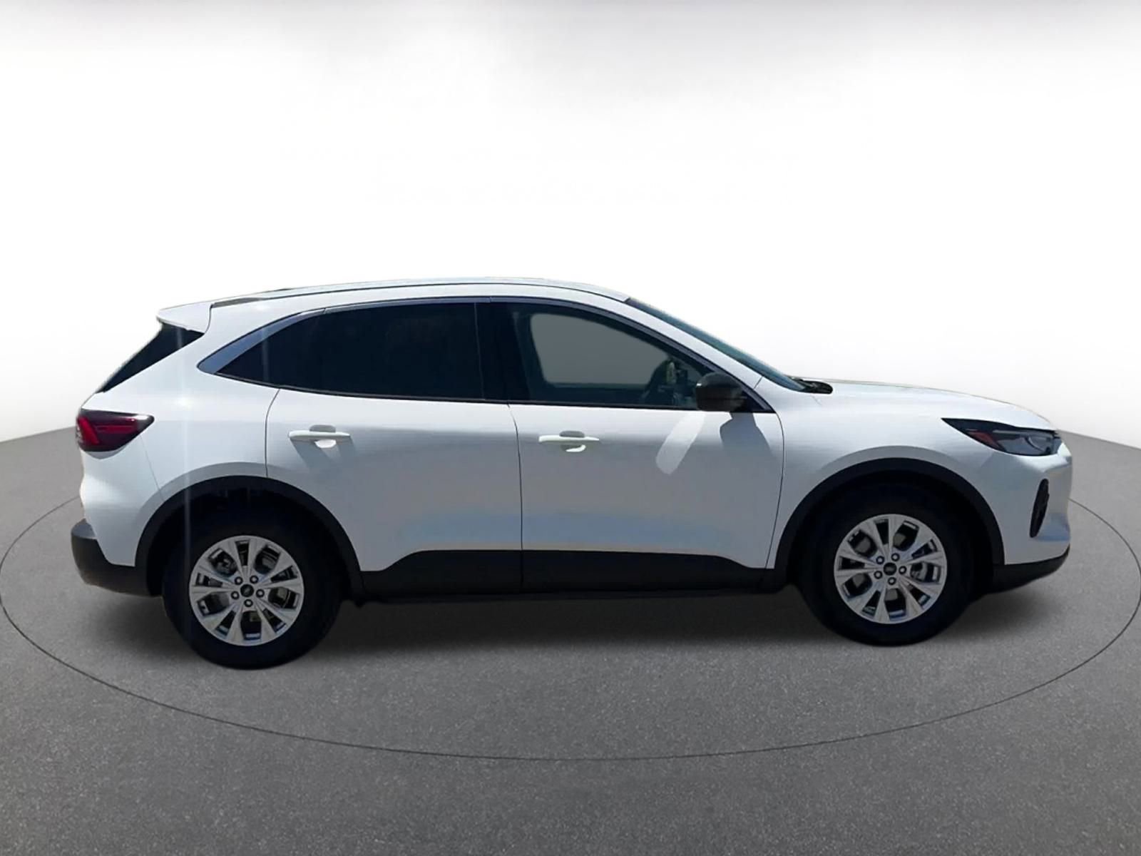 Thumbnail: 2024 Ford Escape - 16