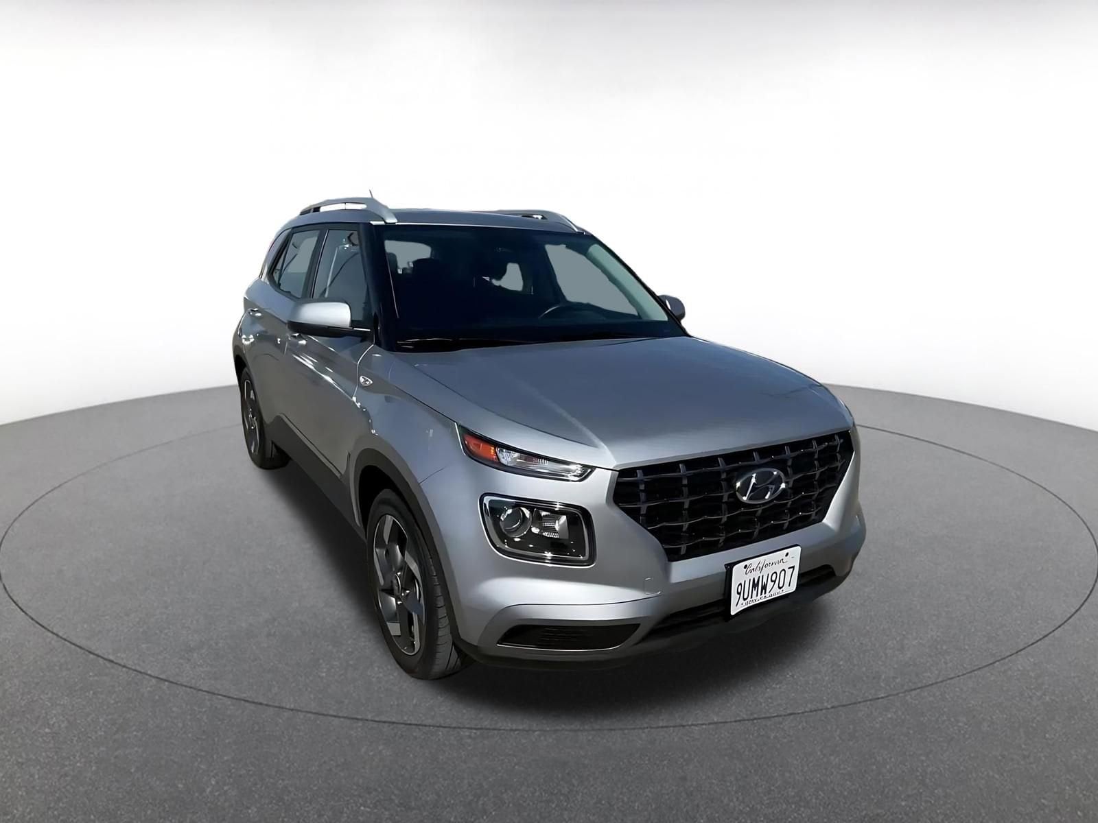 Thumbnail: 2025 Hyundai Venue - 3