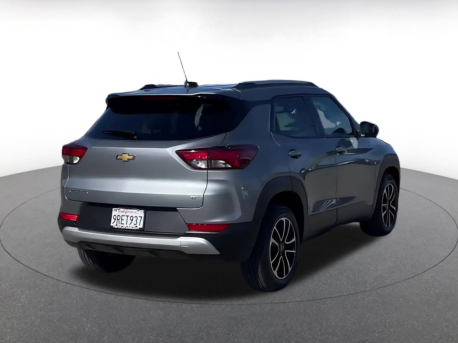 Thumbnail: 2025 Chevrolet TrailBlazer - 14