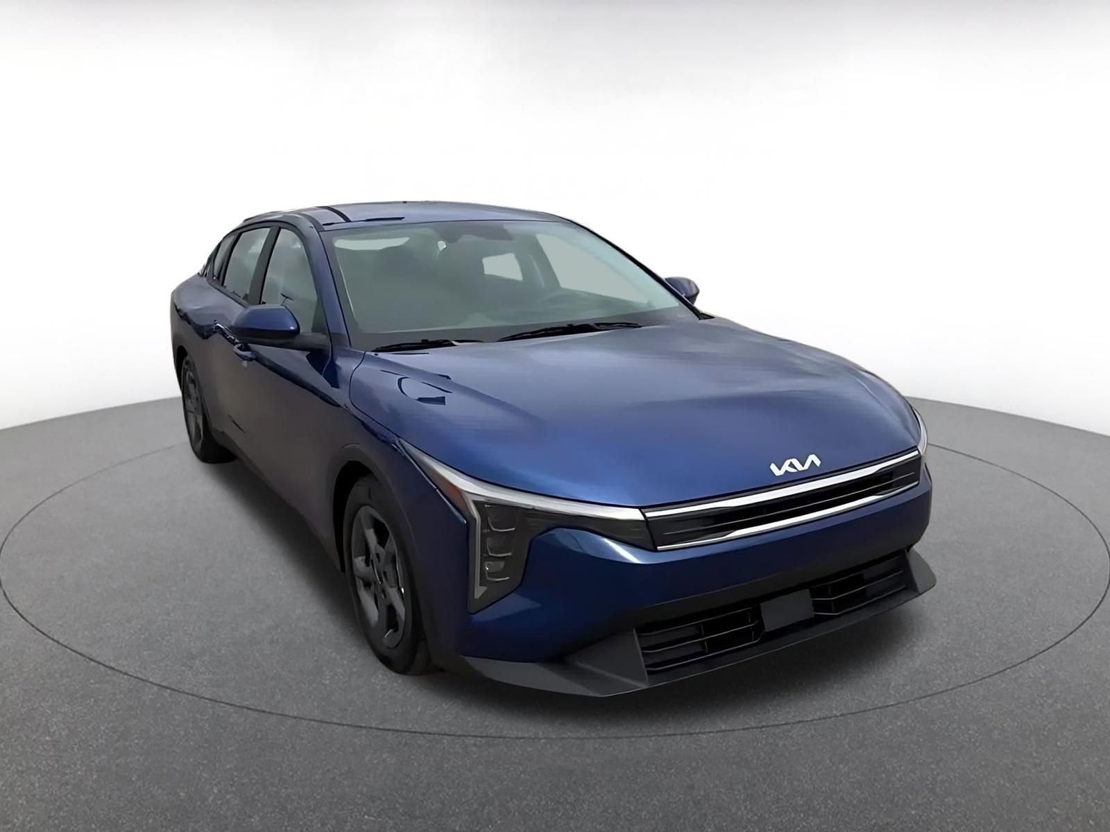 Thumbnail: 2025 Kia K4 - 3