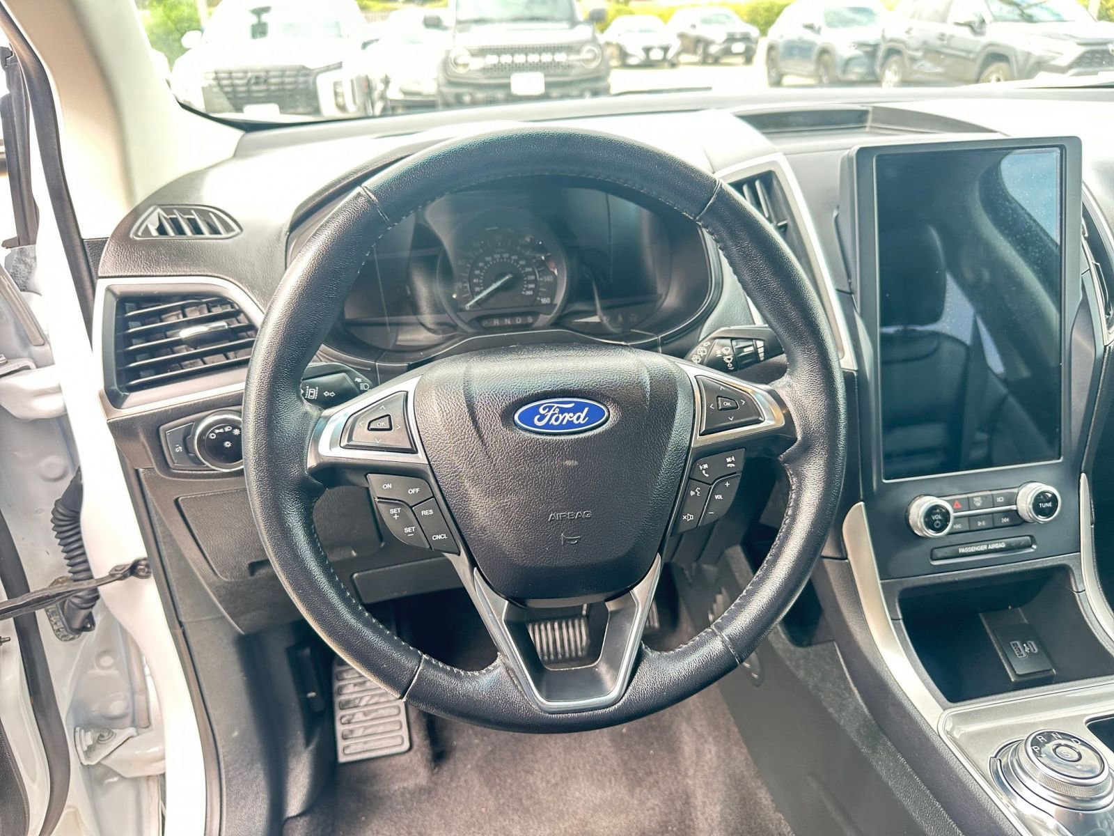 Thumbnail: 2023 Ford Edge - 28