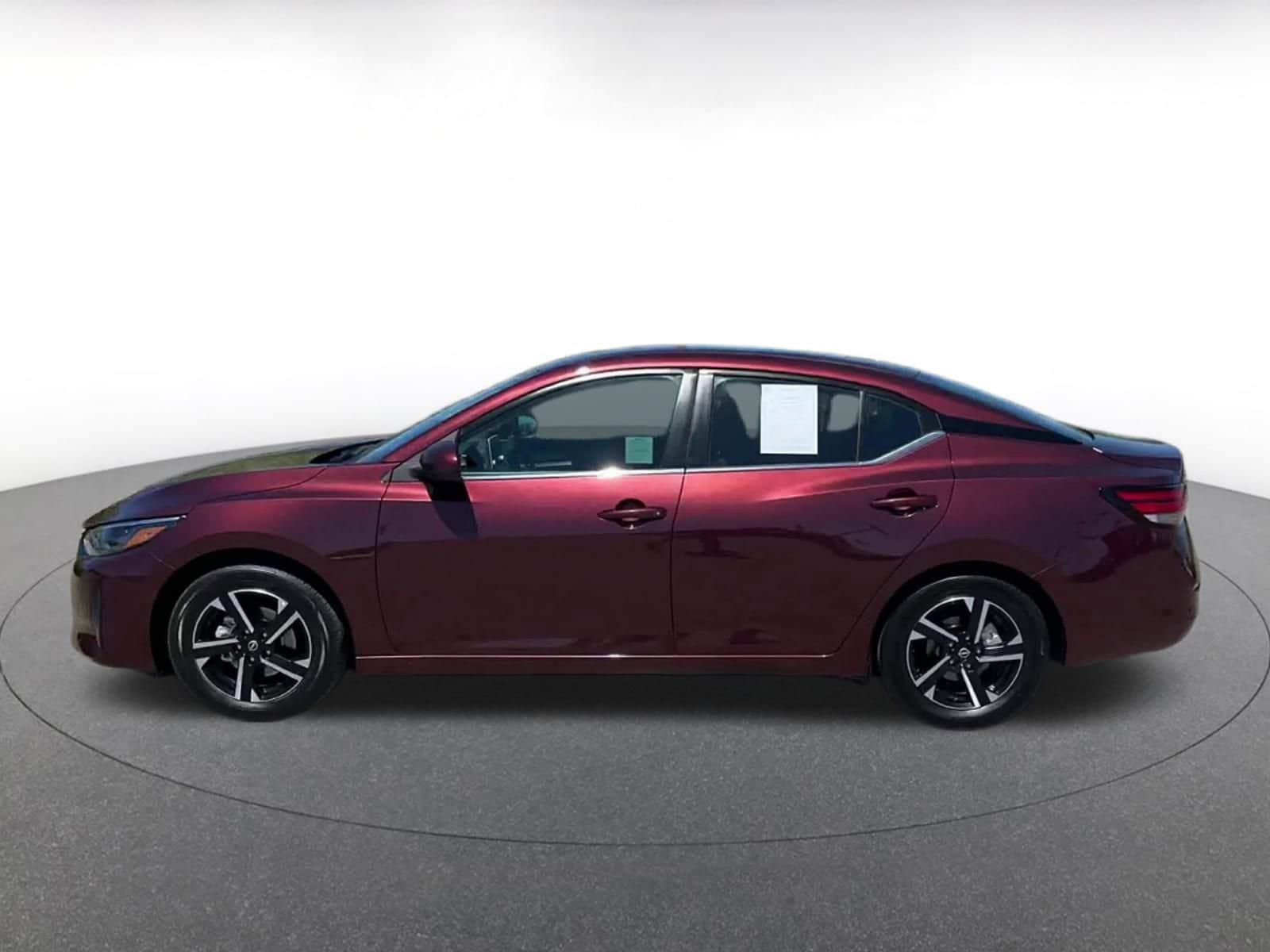 Thumbnail: 2024 Nissan Sentra - 9