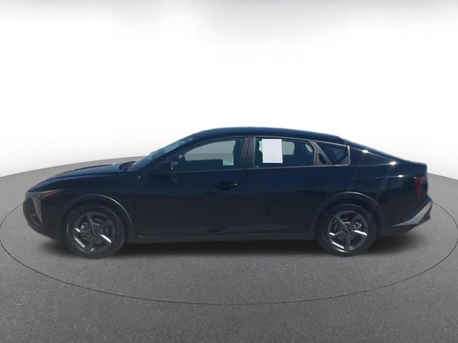 Thumbnail: 2025 Kia K4 - 9
