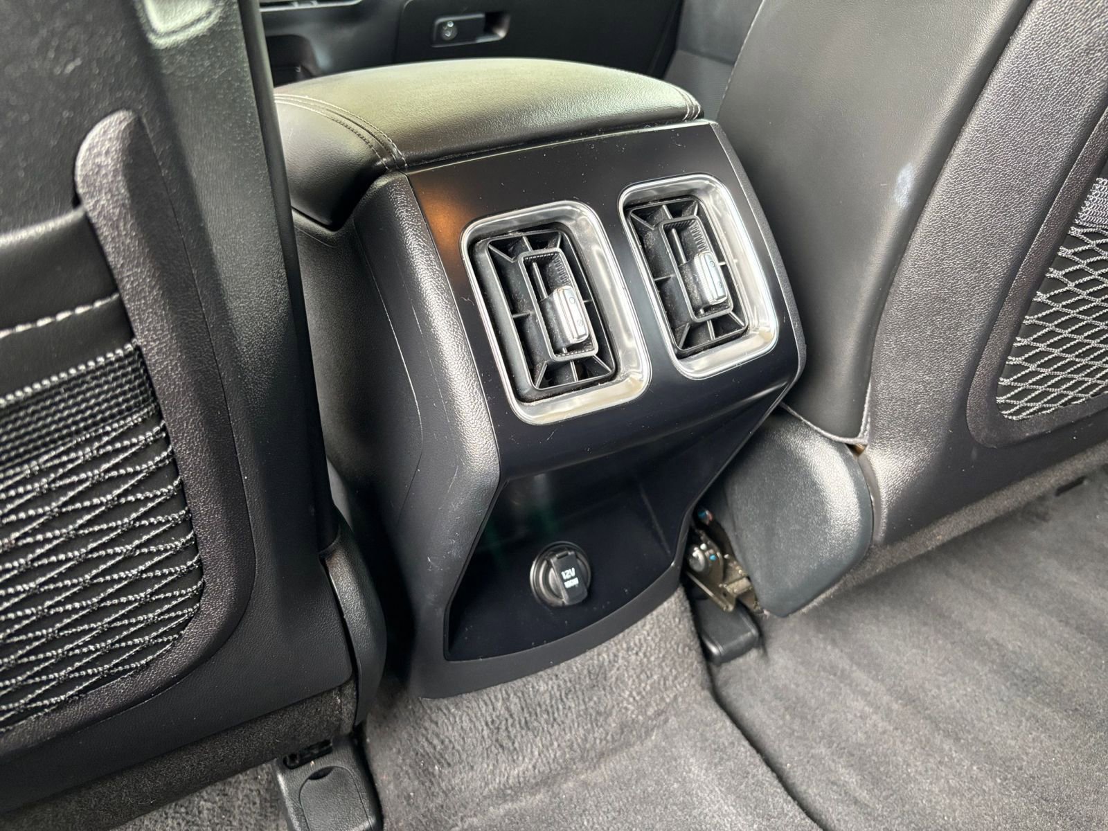 Thumbnail: 2024 Kia Sorento - 23