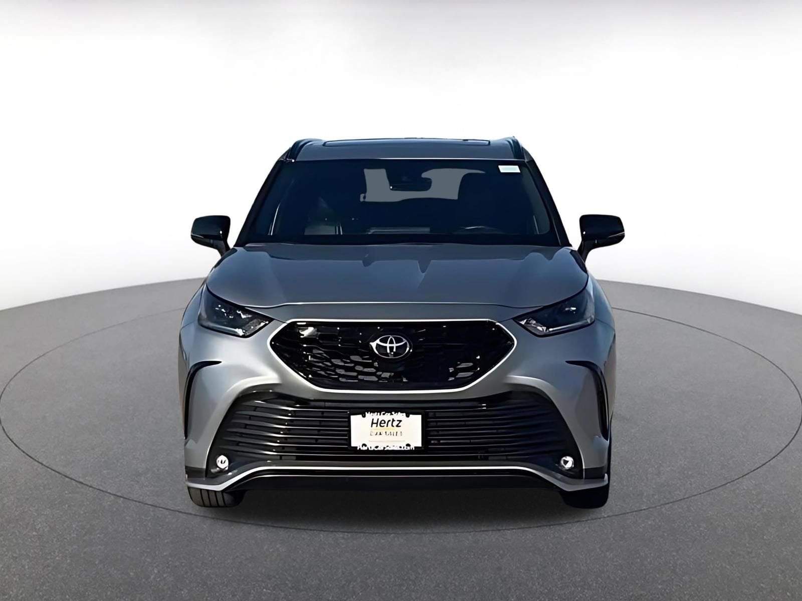 Thumbnail: 2025 Toyota Highlander - 4