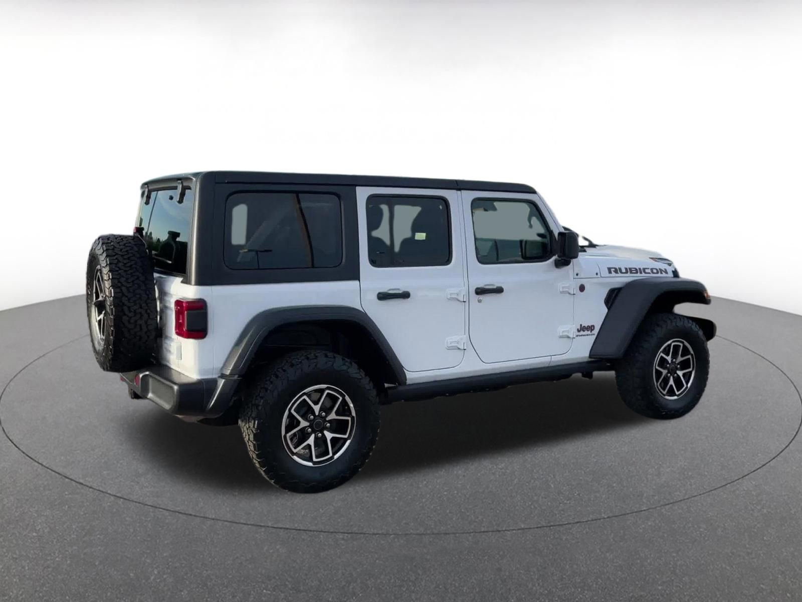 Thumbnail: 2025 Jeep Wrangler - 15