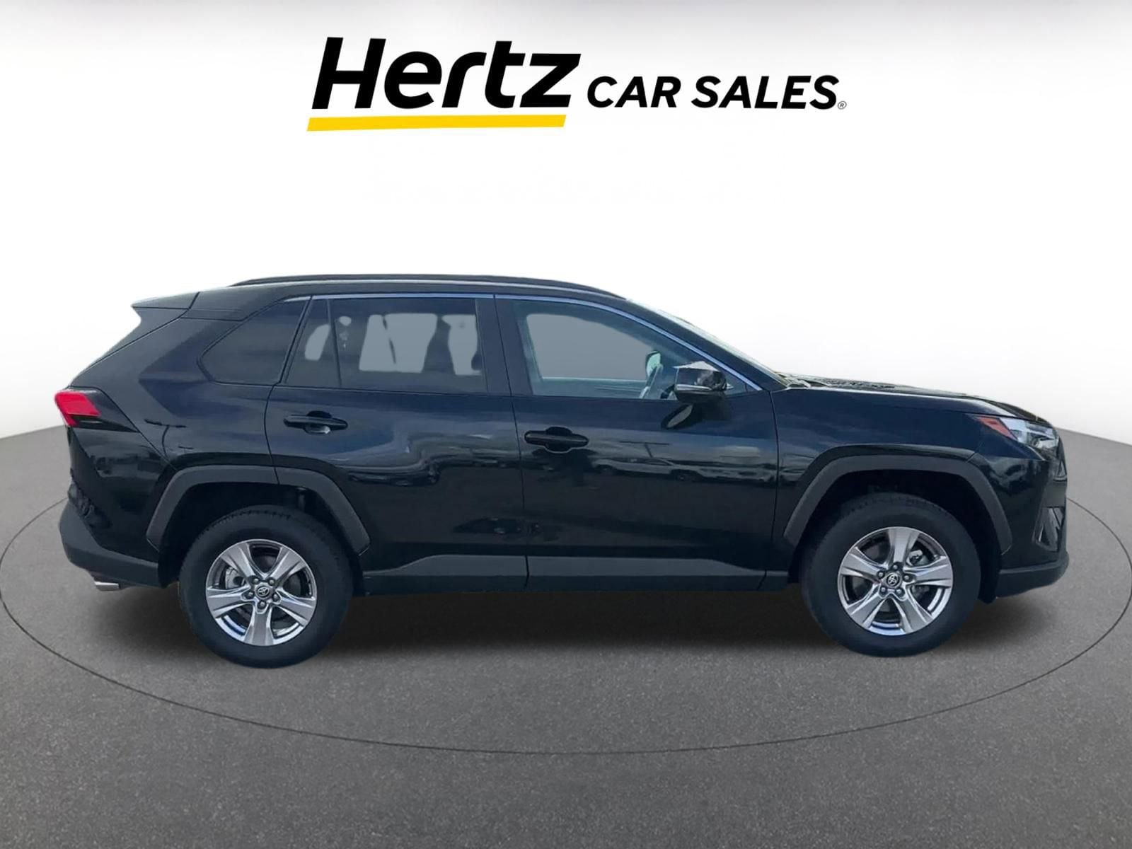 2024 Toyota RAV4 XLE 16