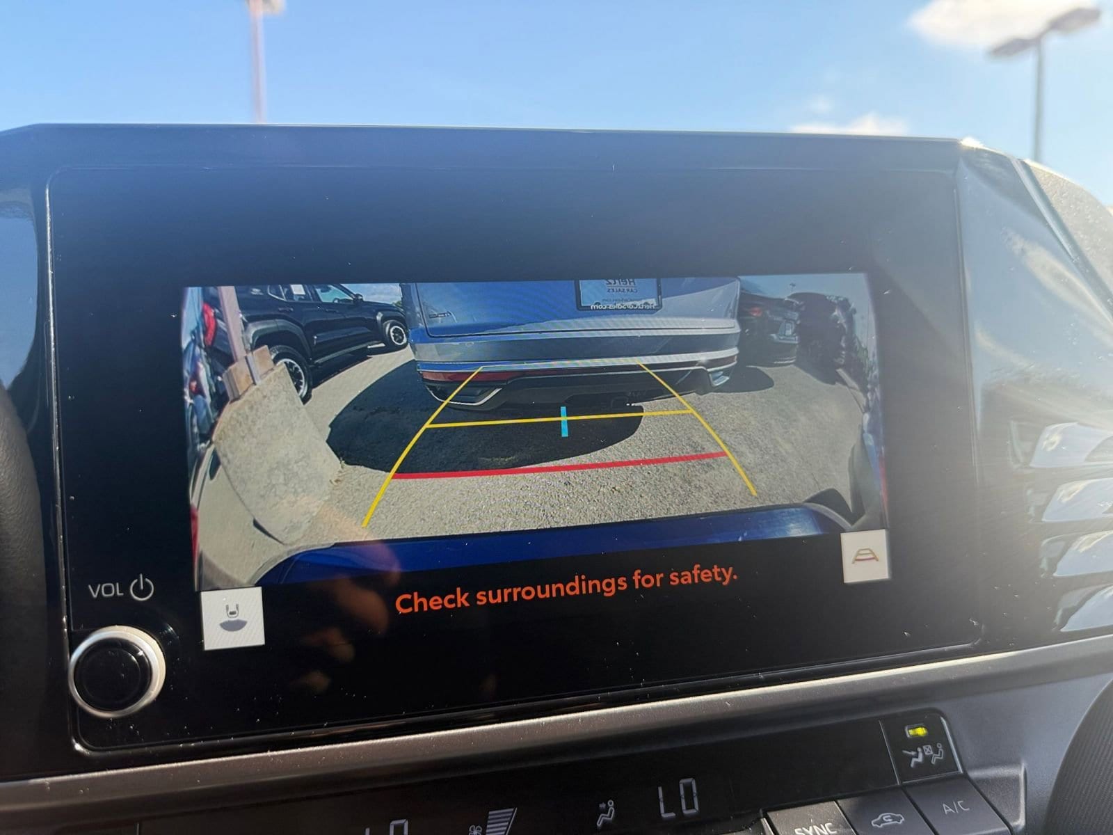 Thumbnail: 2025 Toyota Camry - 17