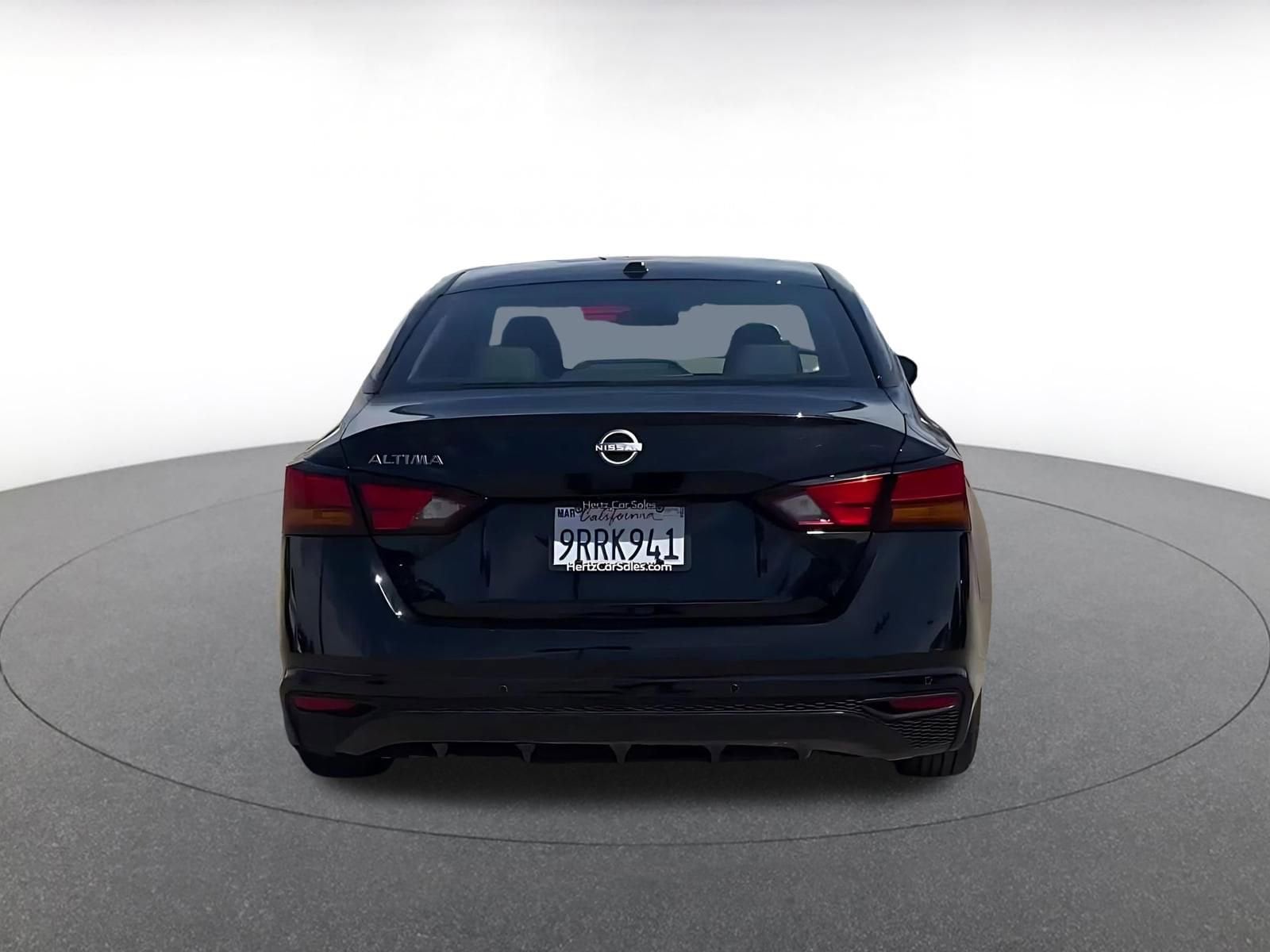 Thumbnail: 2025 Nissan Altima - 12