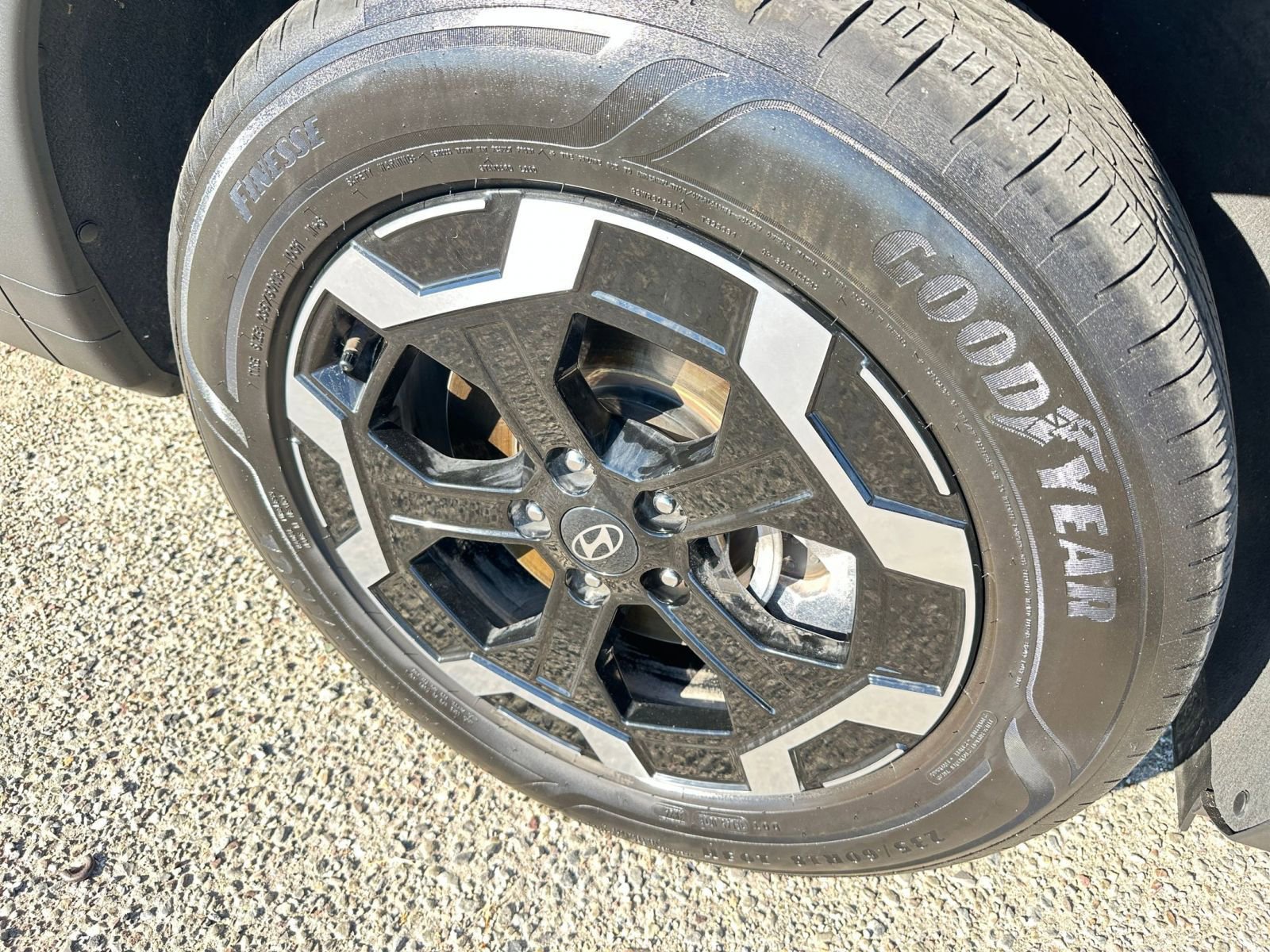 Thumbnail: 2025 Hyundai Santa Fe - 32