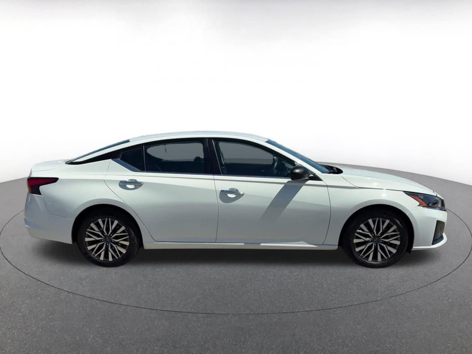 Thumbnail: 2025 Nissan Altima - 16