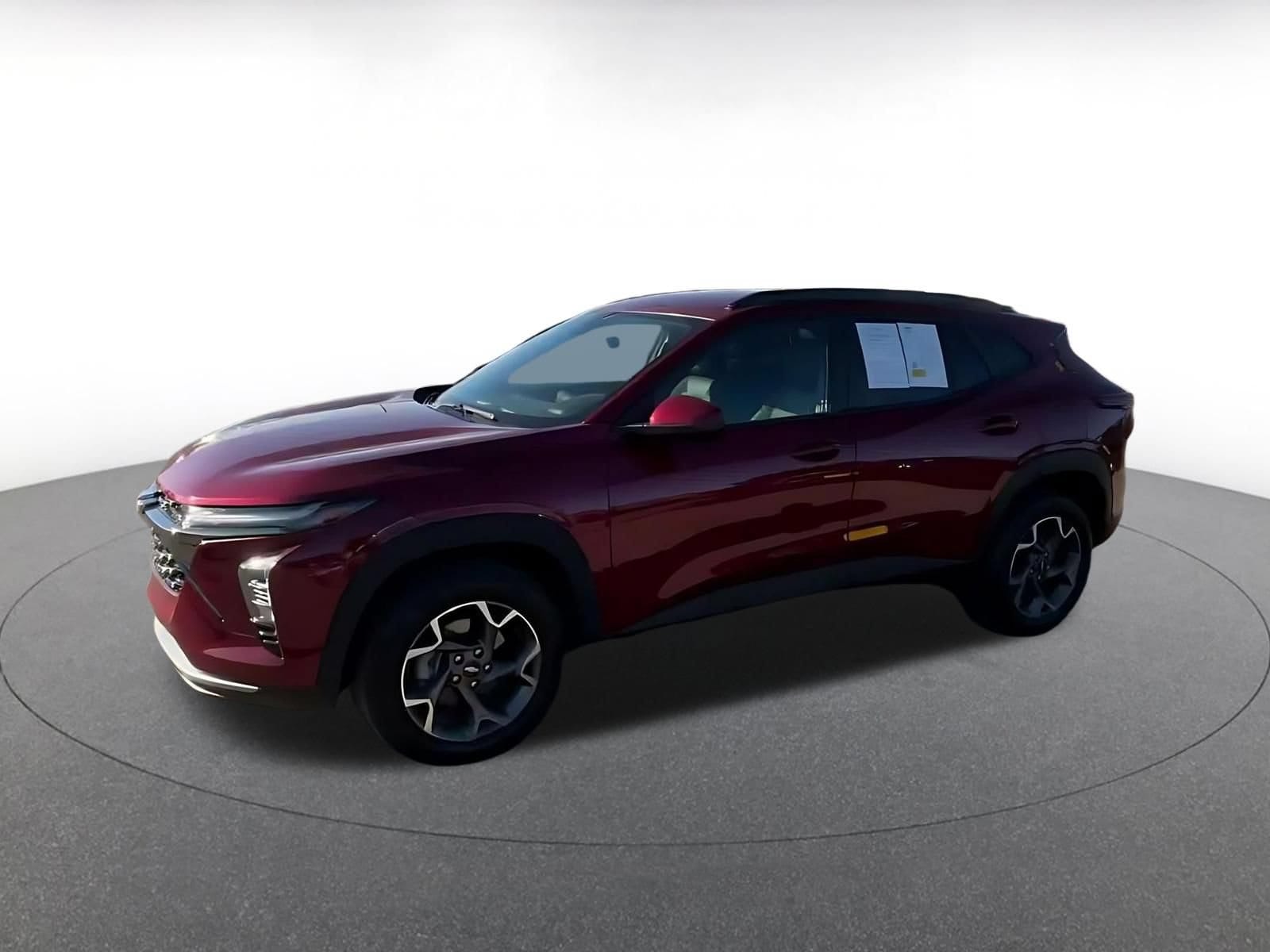 Thumbnail: 2025 Chevrolet Trax - 6