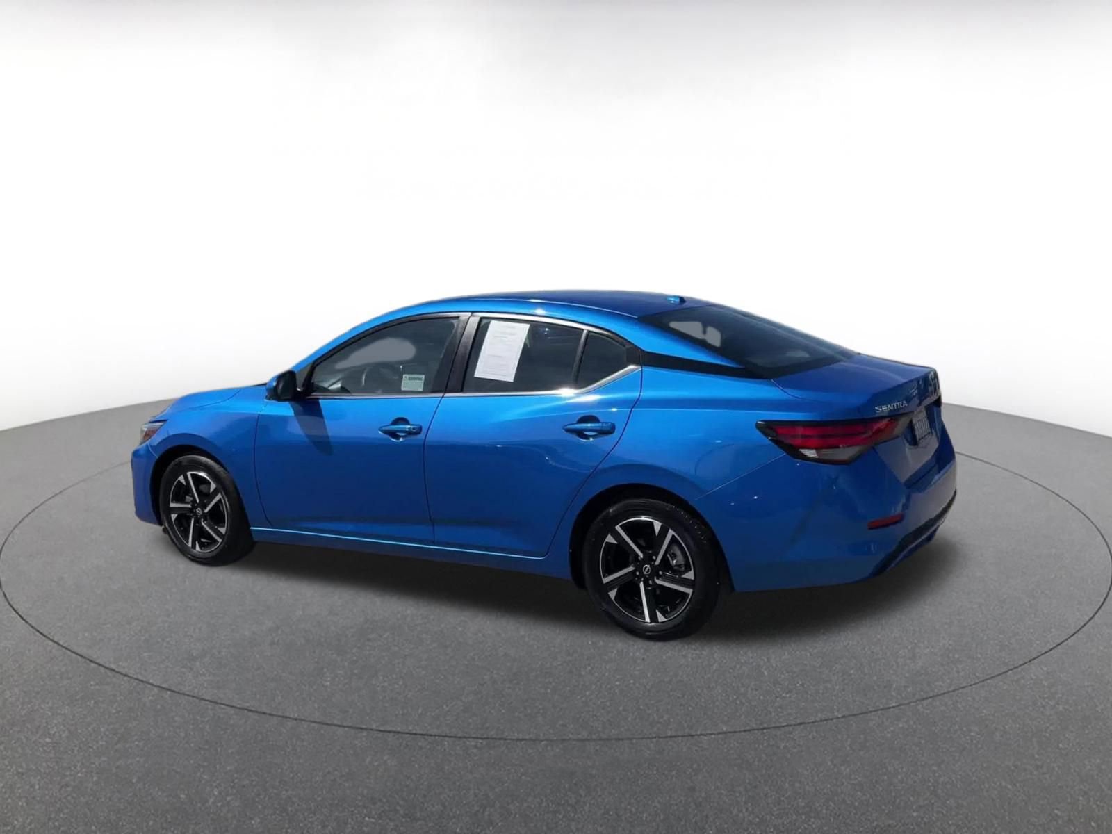 Thumbnail: 2025 Nissan Sentra - 10