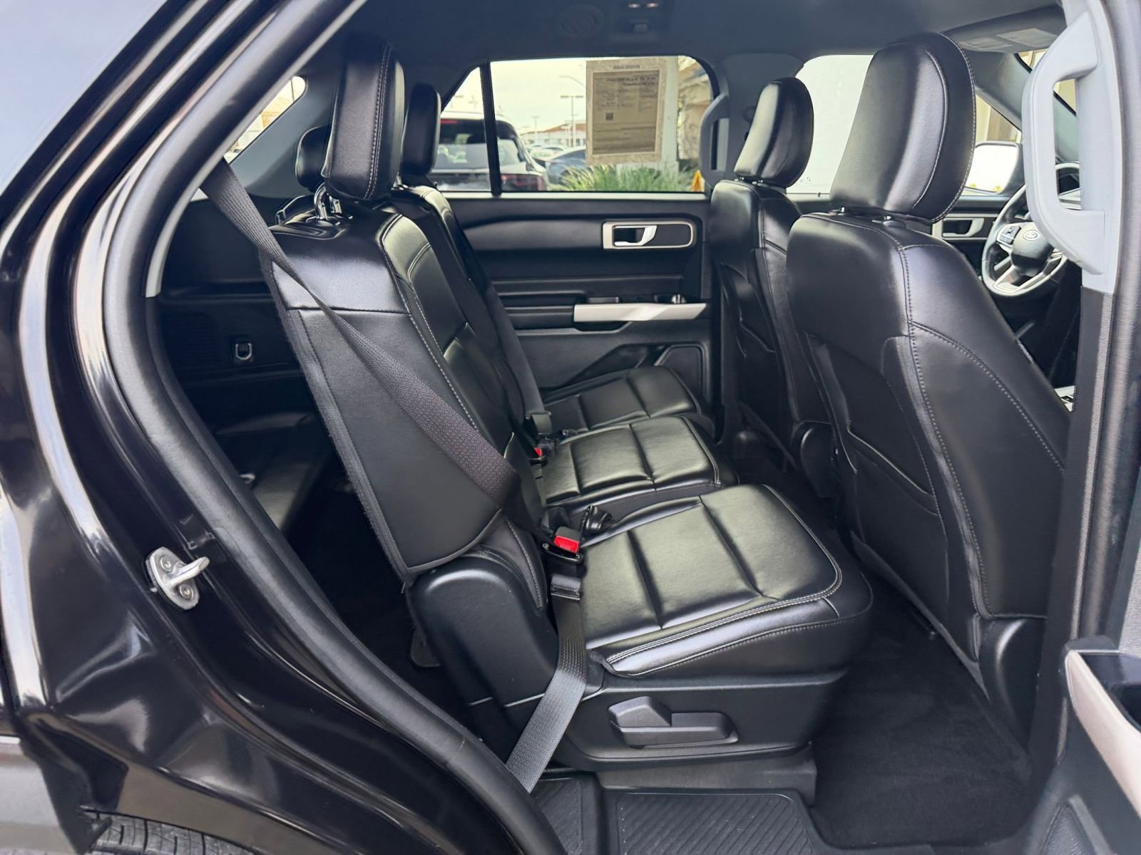 Thumbnail: 2023 Ford Explorer - 28