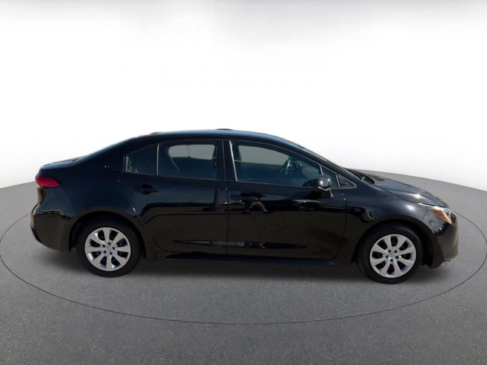Thumbnail: 2025 Toyota Corolla - 15