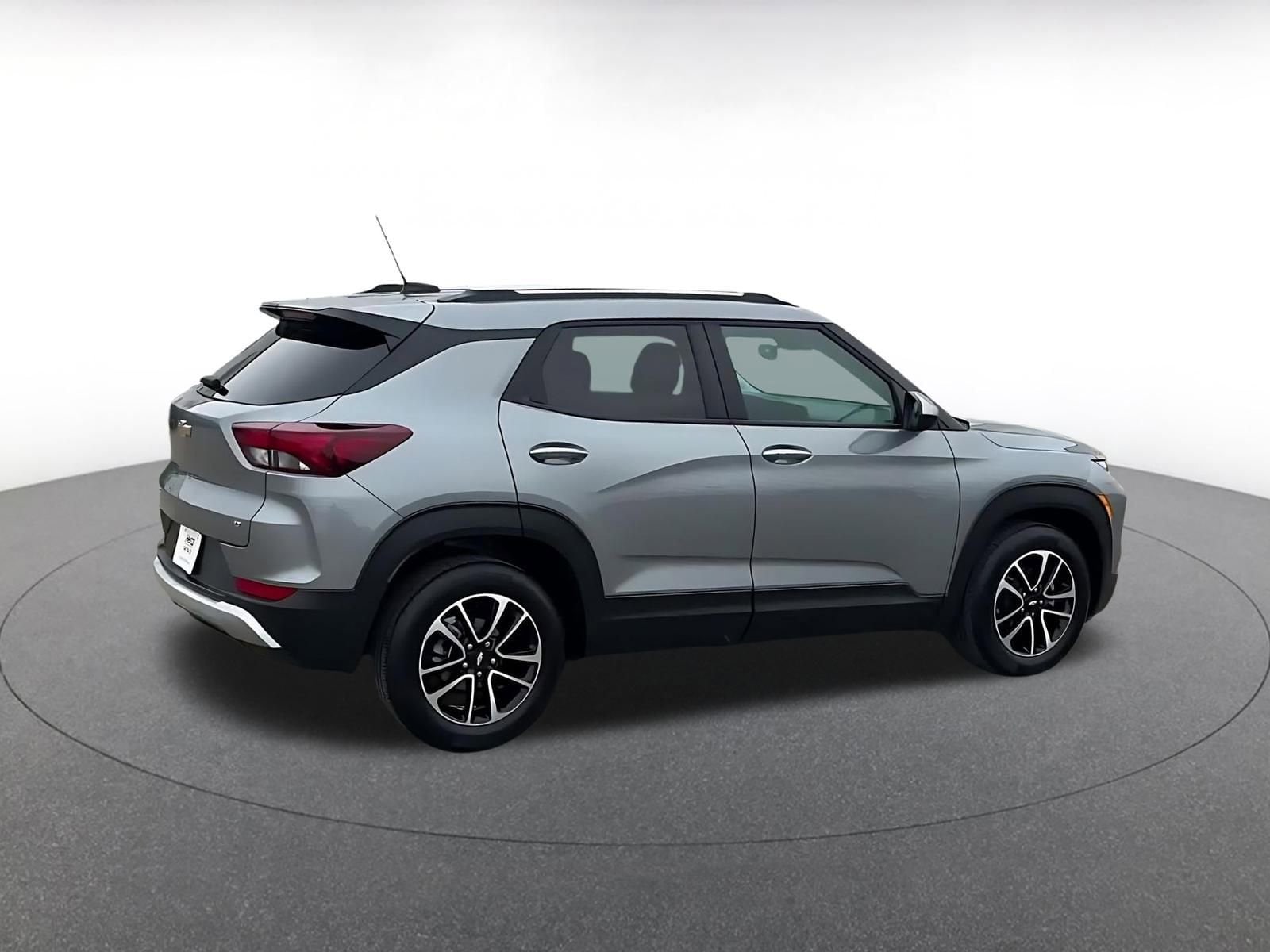 Thumbnail: 2025 Chevrolet TrailBlazer - 16