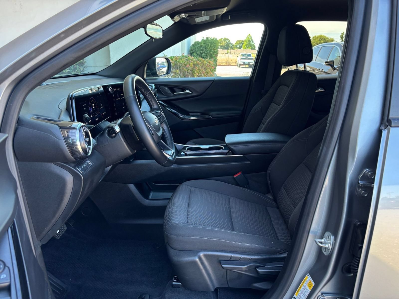 Thumbnail: 2025 Chevrolet Equinox - 27
