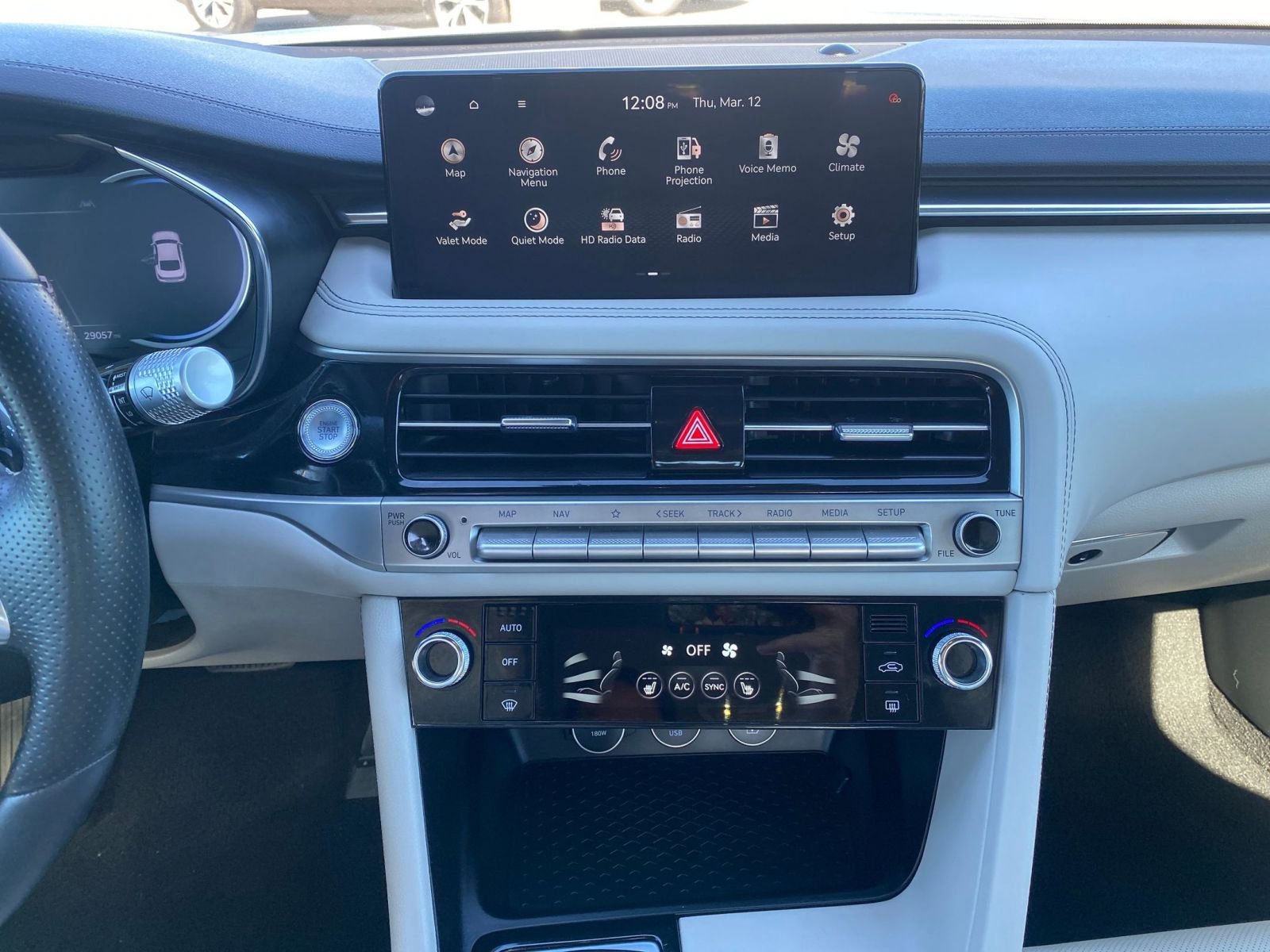 Thumbnail: 2025 Genesis G70 - 17