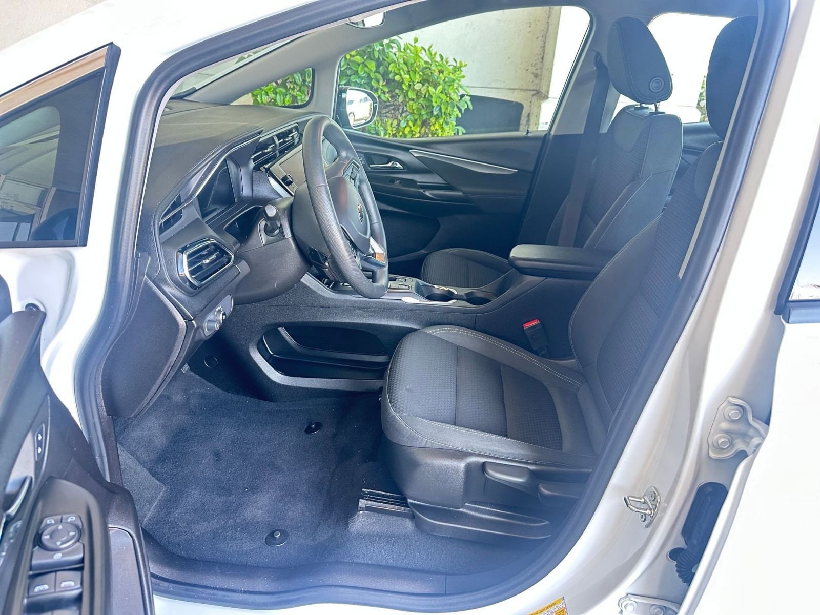 Thumbnail: 2023 Chevrolet Bolt EV - 31