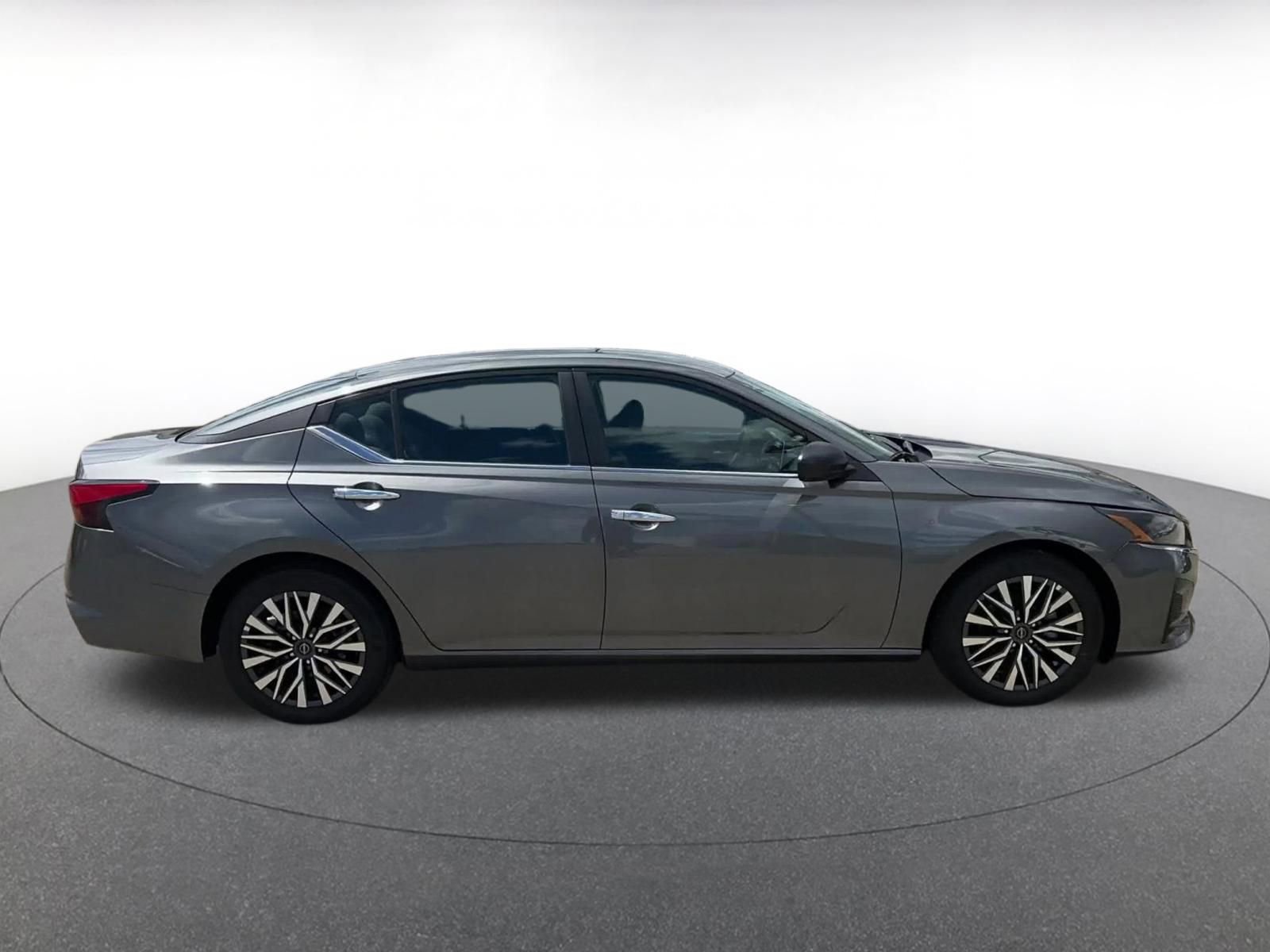 Thumbnail: 2025 Nissan Altima - 16